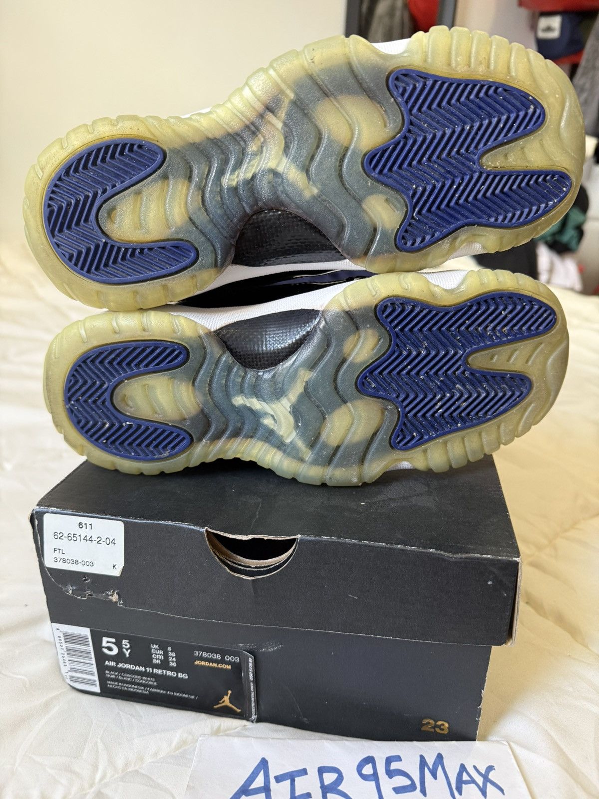 Jordan Brand Nike Air Jordan 11 Space jam BG Size US 5.5 / EU 38 - 6 Thumbnail