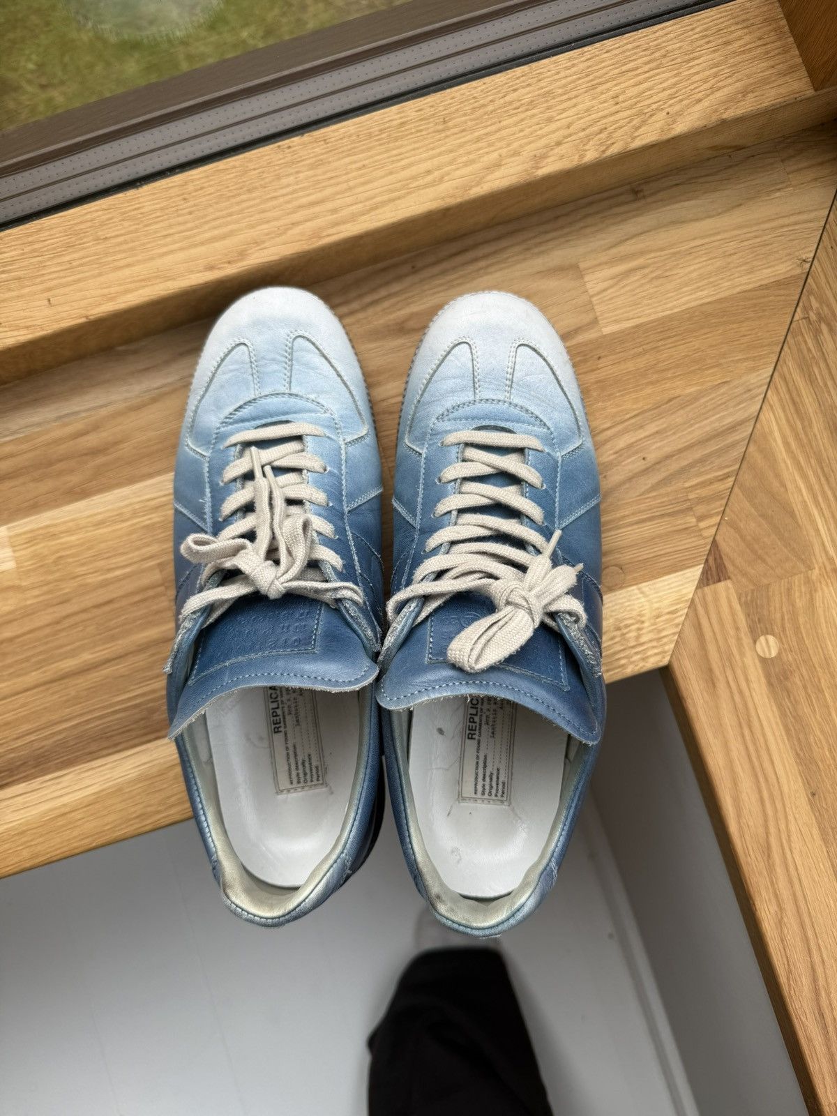 Maison Margiela MAISON MARTIN MARGIELA Replica Sneaker Airbrush Blue 43 Size US 10 / EU 43 - 3 Thumbnail