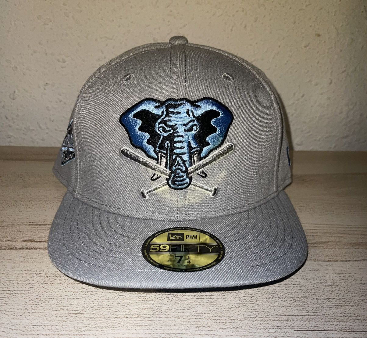 Lids Oakland athletics icy bottom Size ONE SIZE - 1 Thumbnail