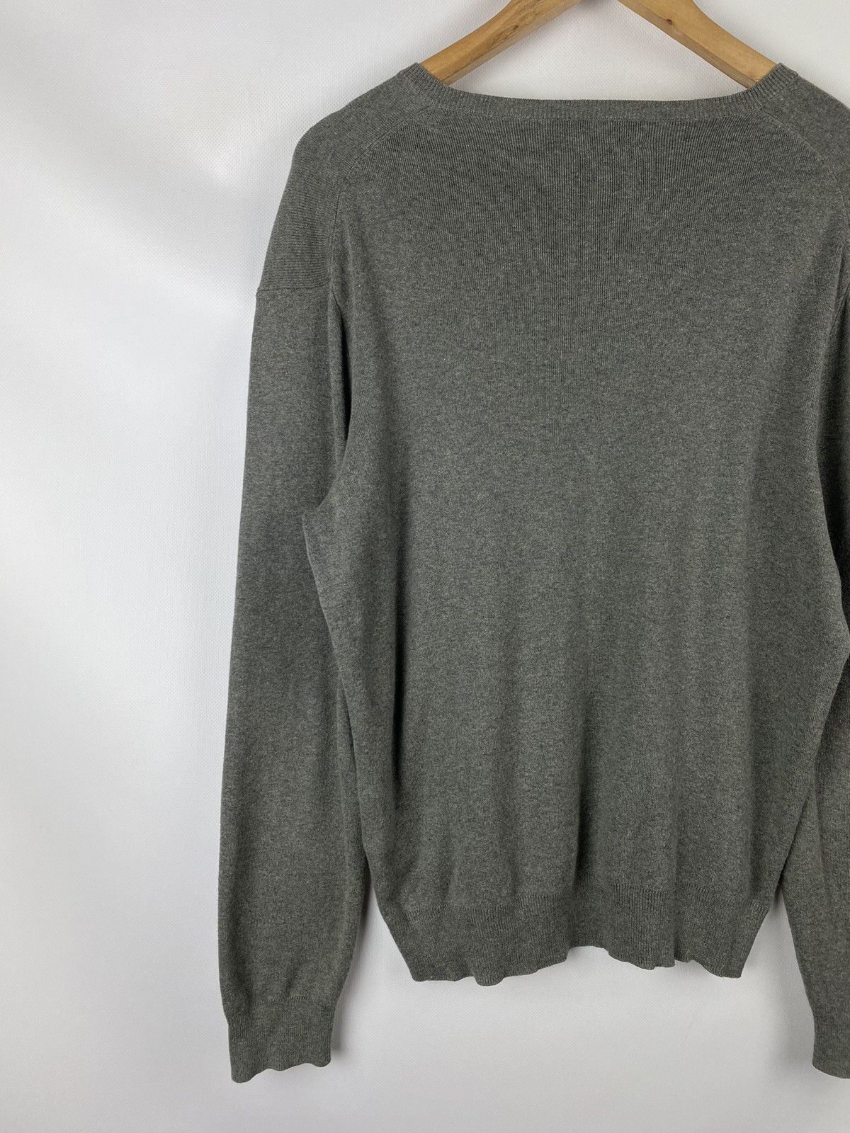 Vintage Polo by Ralph Lauren vintage men’s v-neck sweater pullover Size US M / EU 48-50 / 2 - 15 Thumbnail