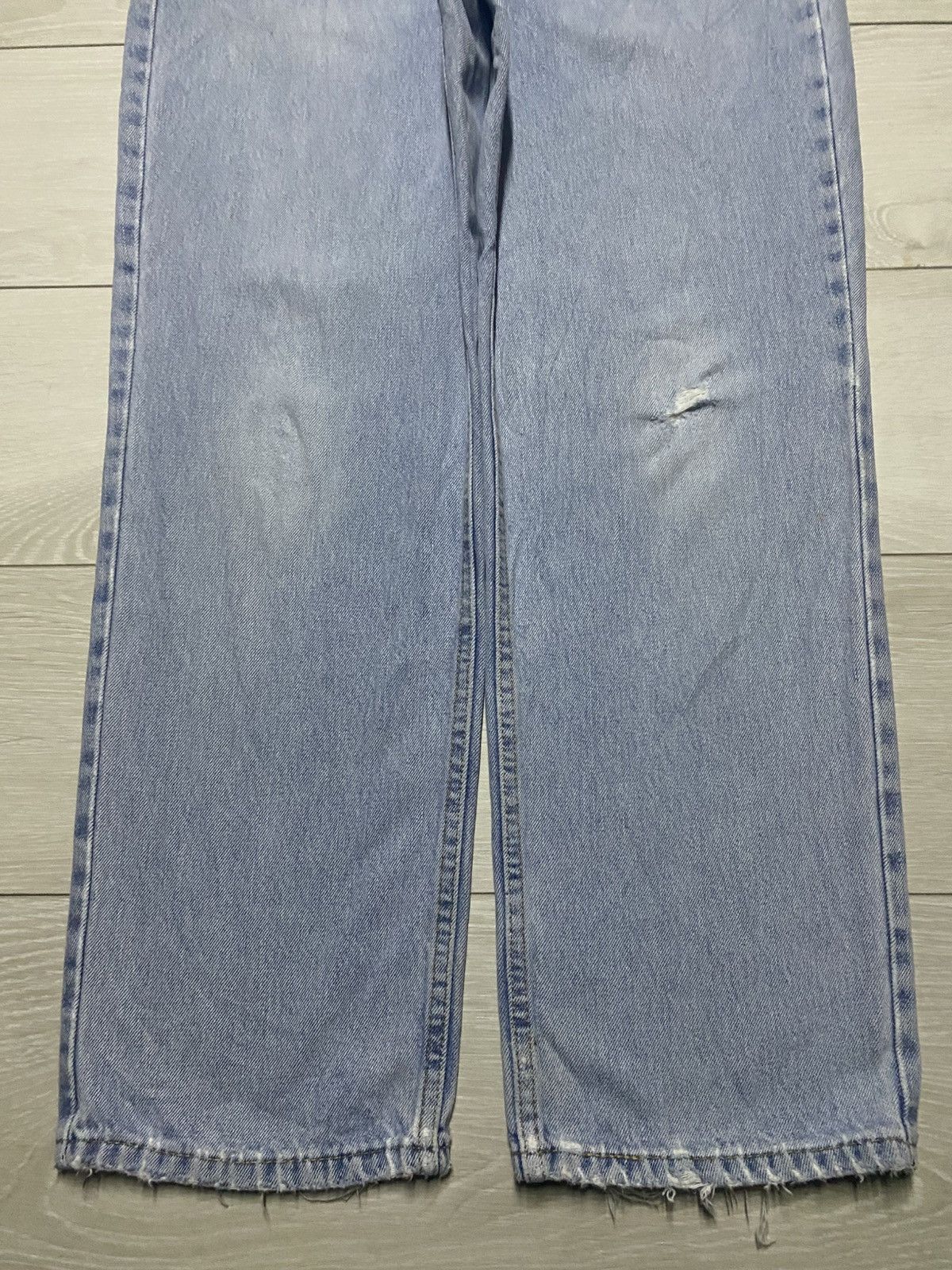 Levi's Vintage Levis 550 Y2K Light Wash Distressed Loose Jeans Size US 35 - 5 Thumbnail