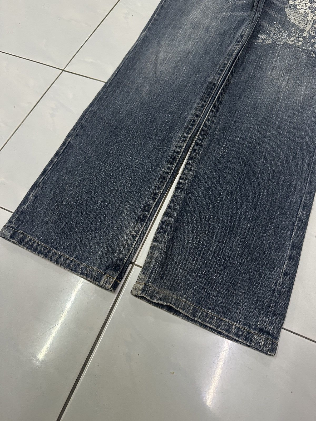 Japanese Brand × Vintage Vintage Japanese Souvenir Fish Koi Jeans Size US 31 - 8 Thumbnail