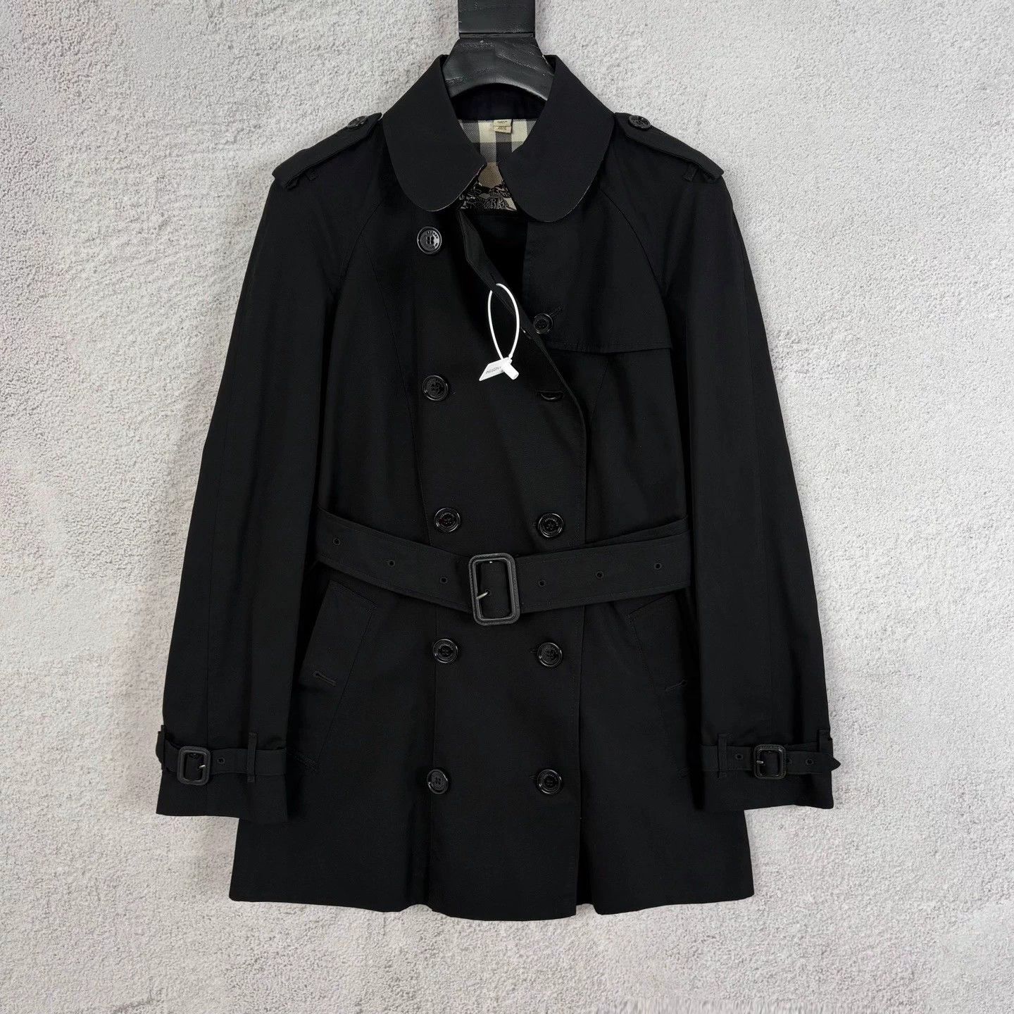 Burberry Burberry Kensington Belted Lapel Black Midi Coat UK6 Size S / US 4 / IT 40 - 1 Thumbnail