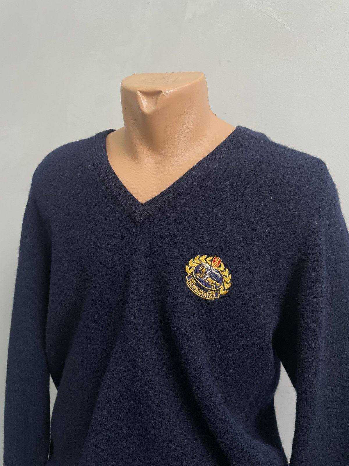 Burberry English classic Burberrys v neck wool sweater archive 2000s Size US M / EU 48-50 / 2 - 3 Thumbnail