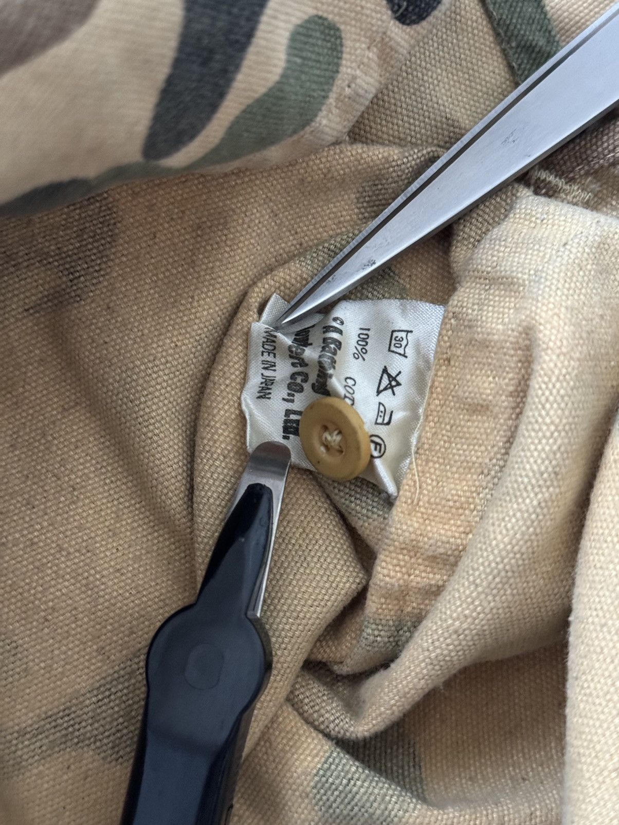 Bape 1998 Original Camo Button Up Size US S / EU 44-46 / 1 - 5 Thumbnail