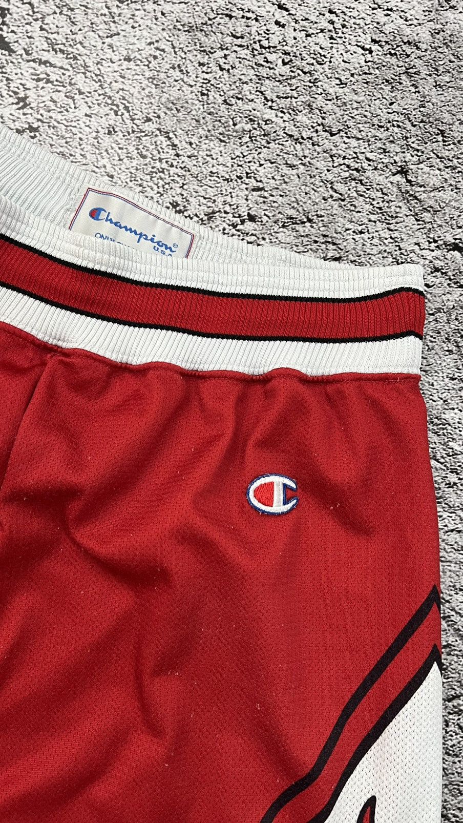 Champion × NBA × Vintage VTG 90’s Chicago Bulls NBA Michael Jordan champion shorts Size US 32 / EU 48 - 2 Thumbnail