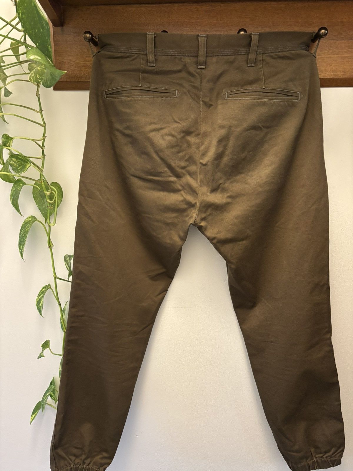Wings + Horns Olive wespoint jogger chino Wings + Horns Size US 32 / EU 48 - 2 Thumbnail
