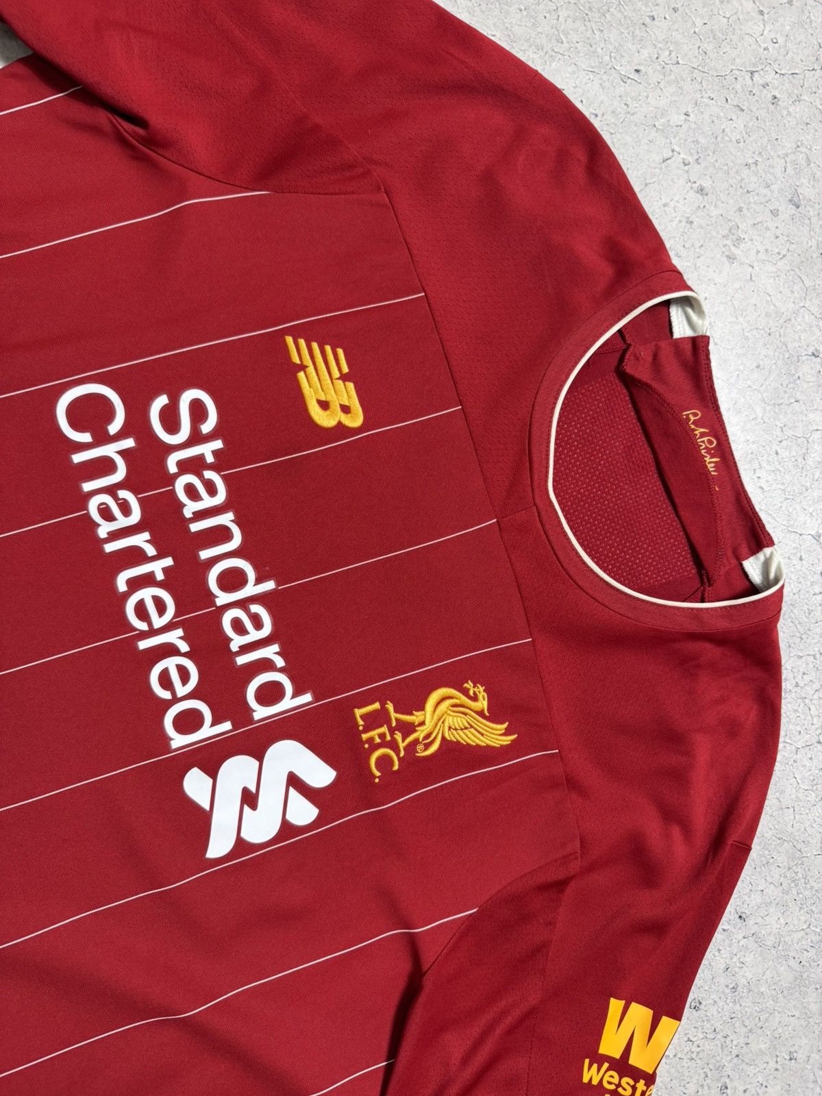 New Balance New Balance FC Liverpool 2019/2020 Soccer Jersey Size US L / EU 52-54 / 3 - 5 Thumbnail