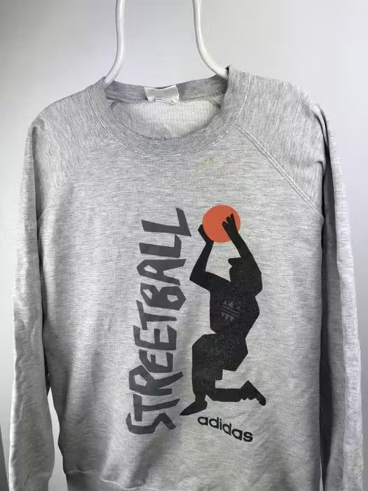 Adidas Adidas vintage sweatshirt streetball 90s size XLarge Size US XL / EU 56 / 4 - 2 Thumbnail