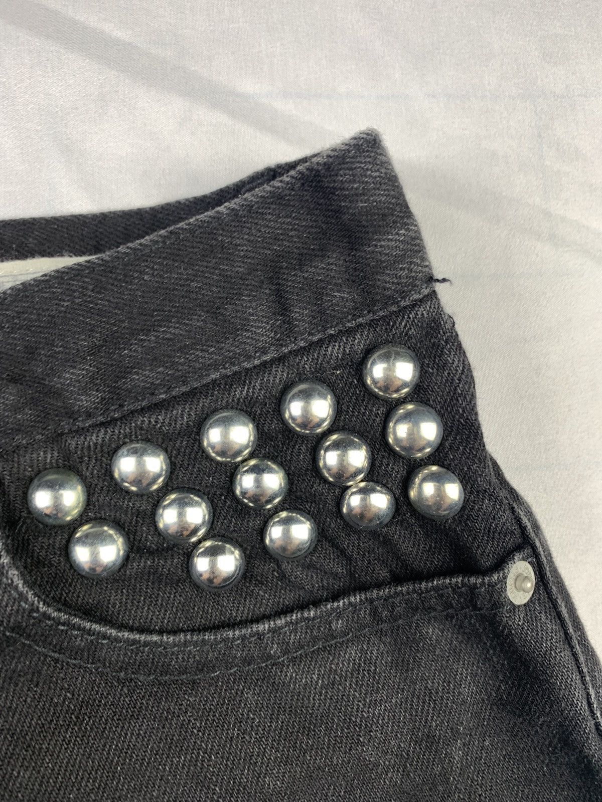 Japanese Brand jouetie Japan Black Studded Rough Mini Jeans Shorts Size 28" / US 6 / IT 42 - 6 Thumbnail