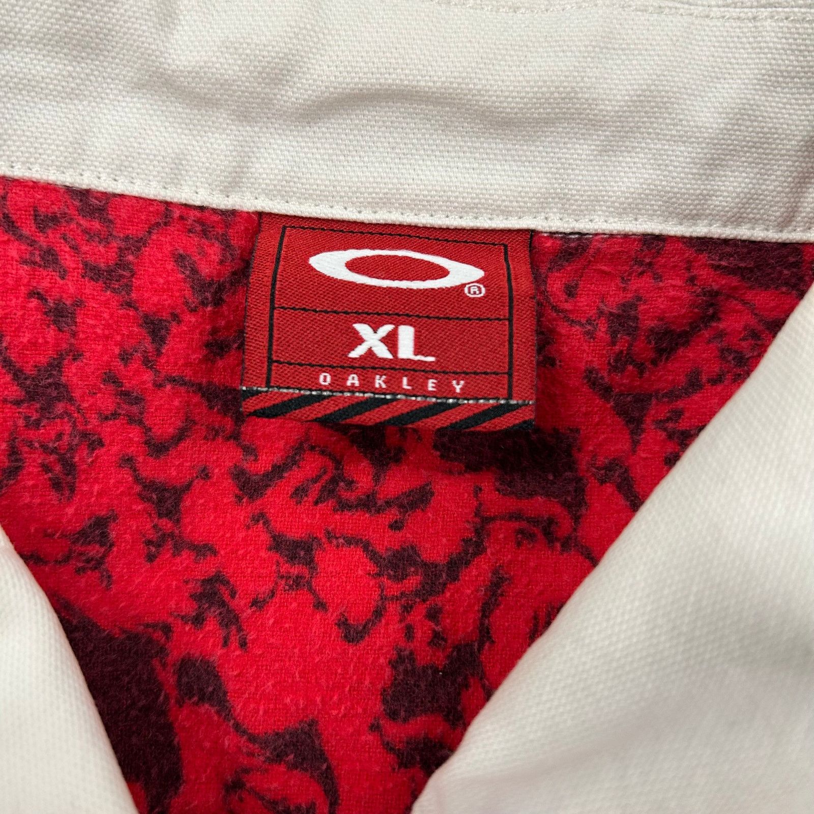 Oakley Vintage Oakley button-down shirt jacket White Red size XL B7 Size US XL / EU 56 / 4 - 4 Thumbnail