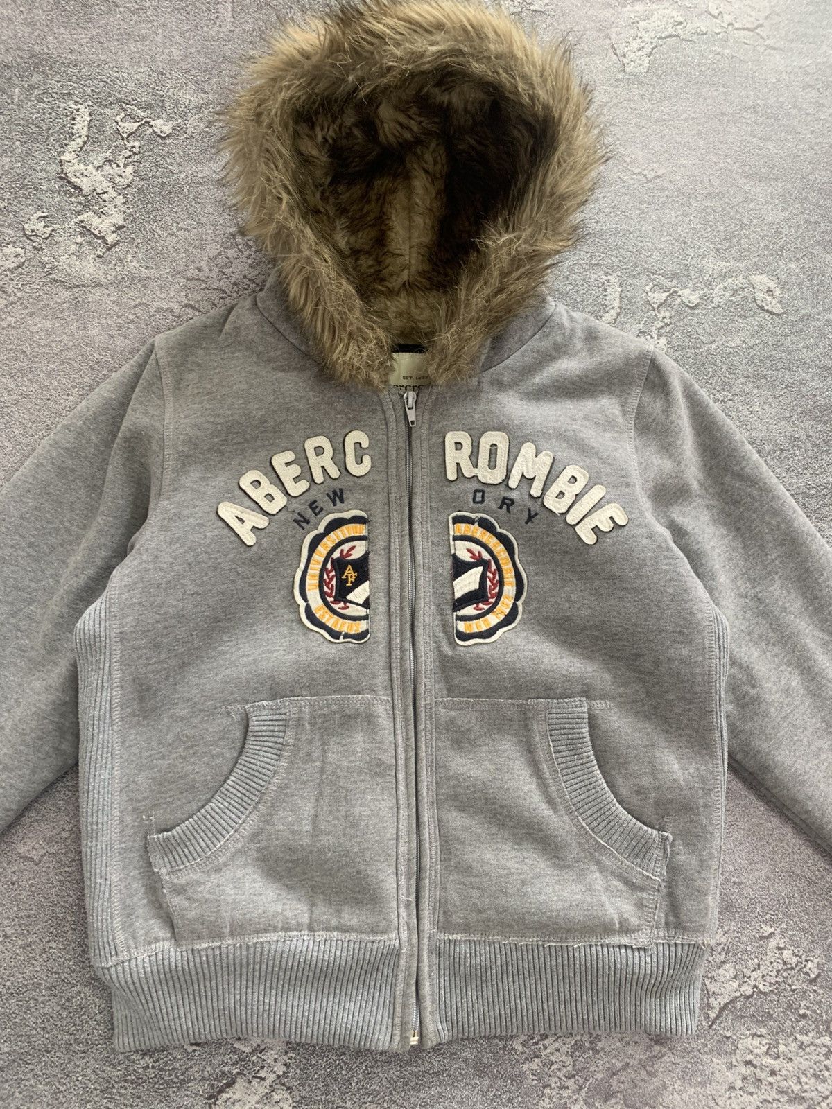 Abercrombie & Fitch Y2K Abercrombie & Fitch Fur Zip Hoodie Ifsixwasnine S size Size US S / EU 44-46 / 1 - 3 Thumbnail