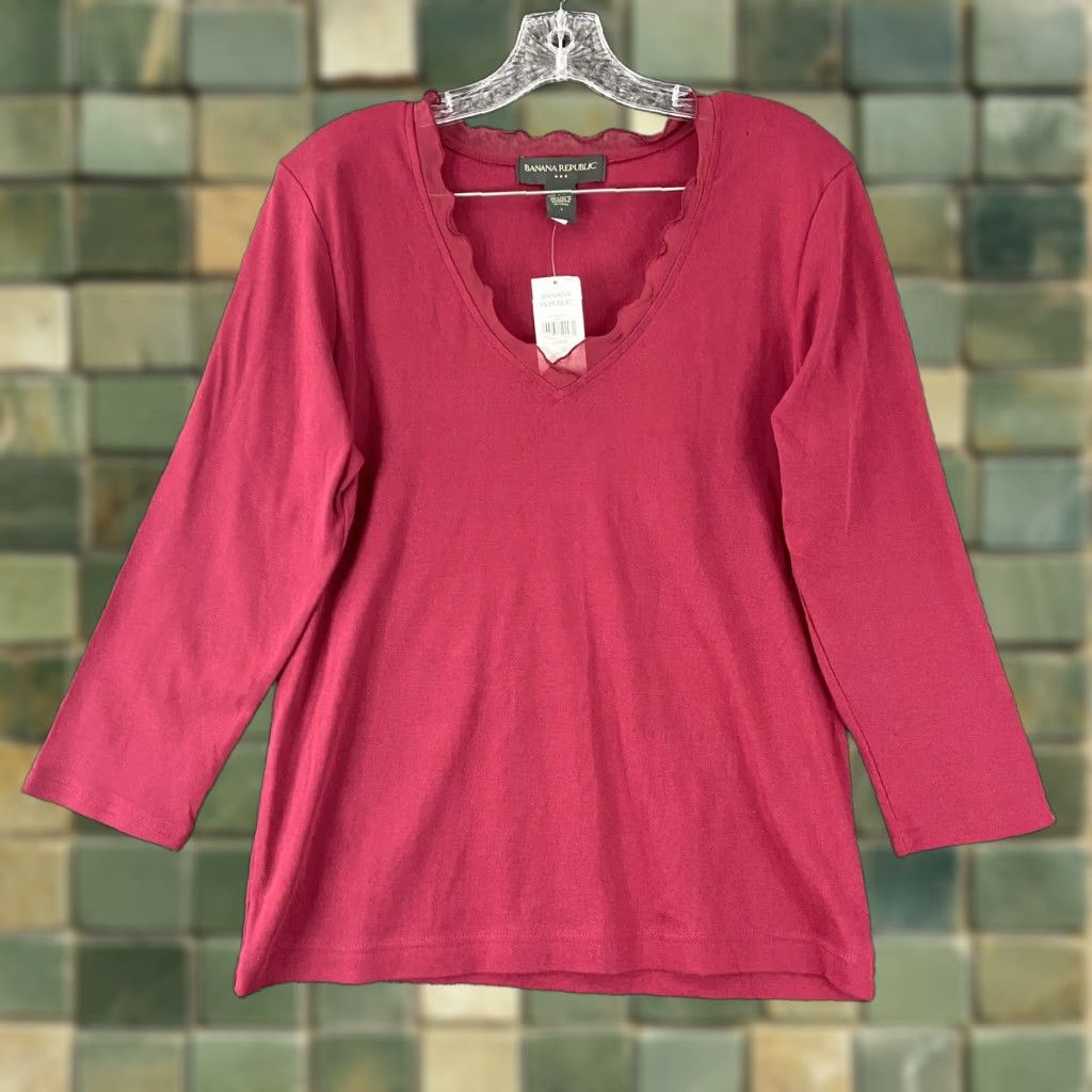Banana Republic Banana Republic Blouse Women L Red Long Sleeve Size L / US 10 / IT 46 - 1 Thumbnail