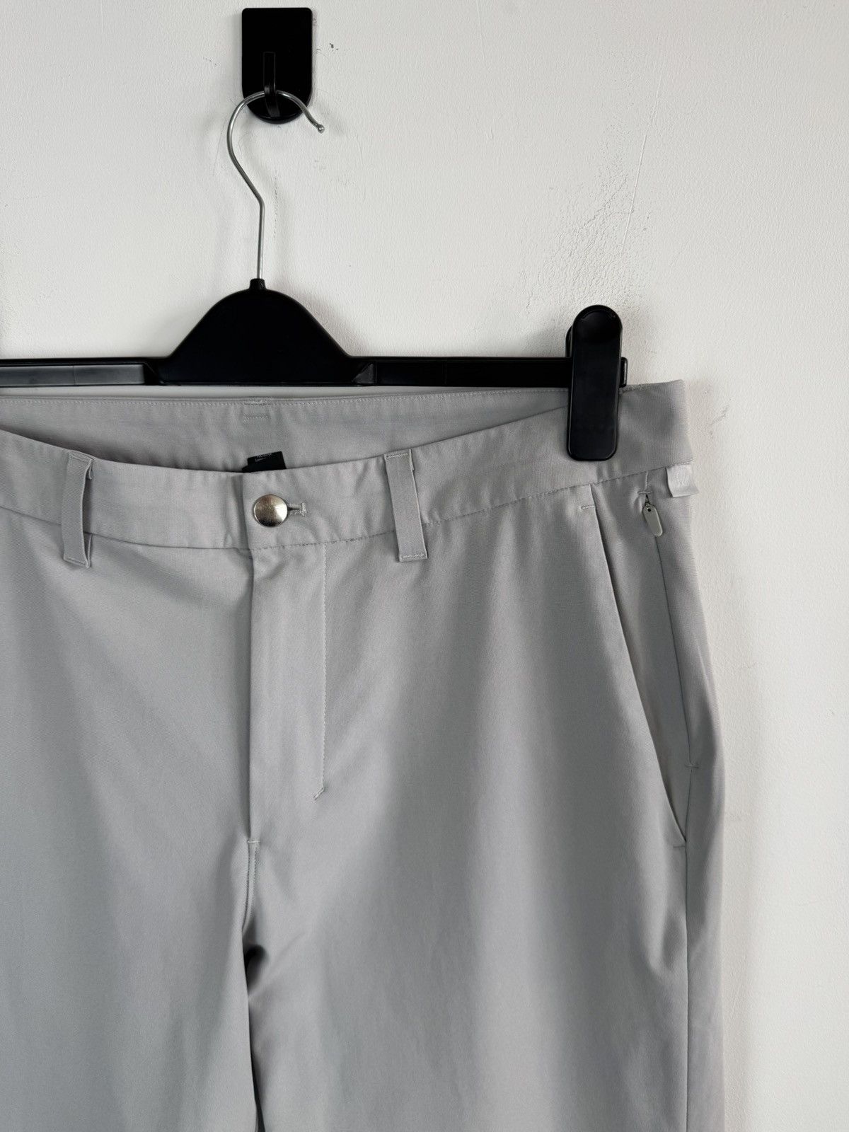 Lululemon Lululemon Grey Men’s Commission Pants Size US 33 - 1 Thumbnail