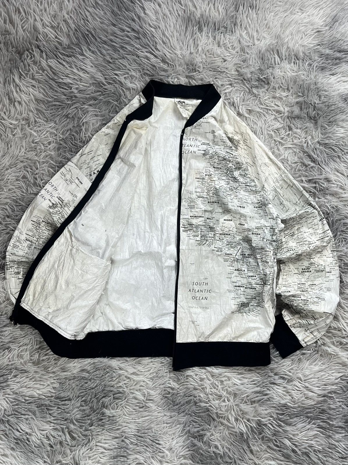 Vintage Vintage world map Kurt cobain jacket Size US S / EU 44-46 / 1 - 4 Thumbnail