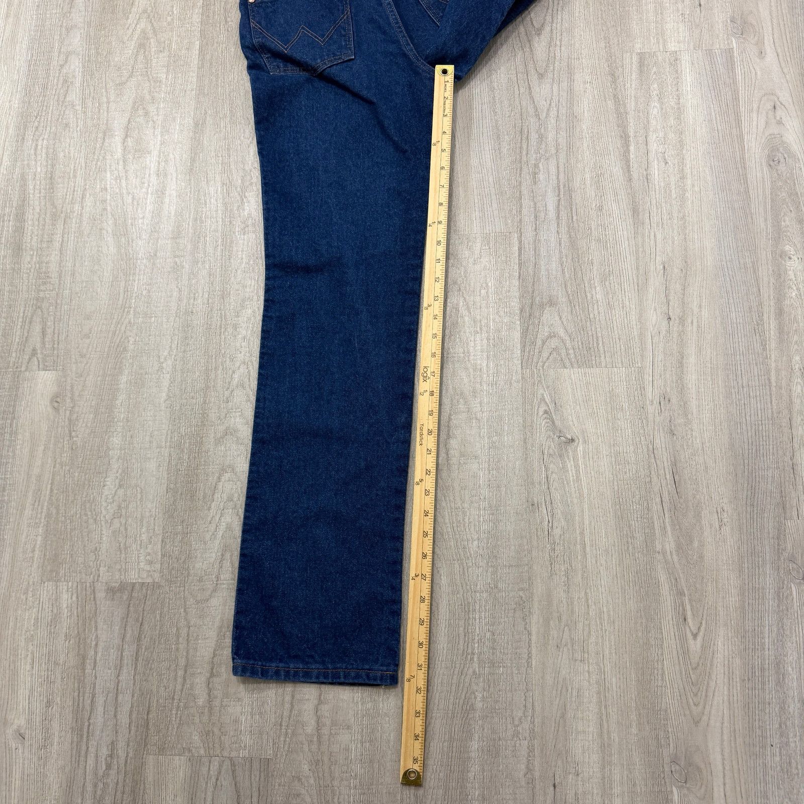 Wrangler Vintage Wrangler Cowboy Cut Slim Fit Jeans Men's 31x32 Blue Size US 31 - 9 Thumbnail