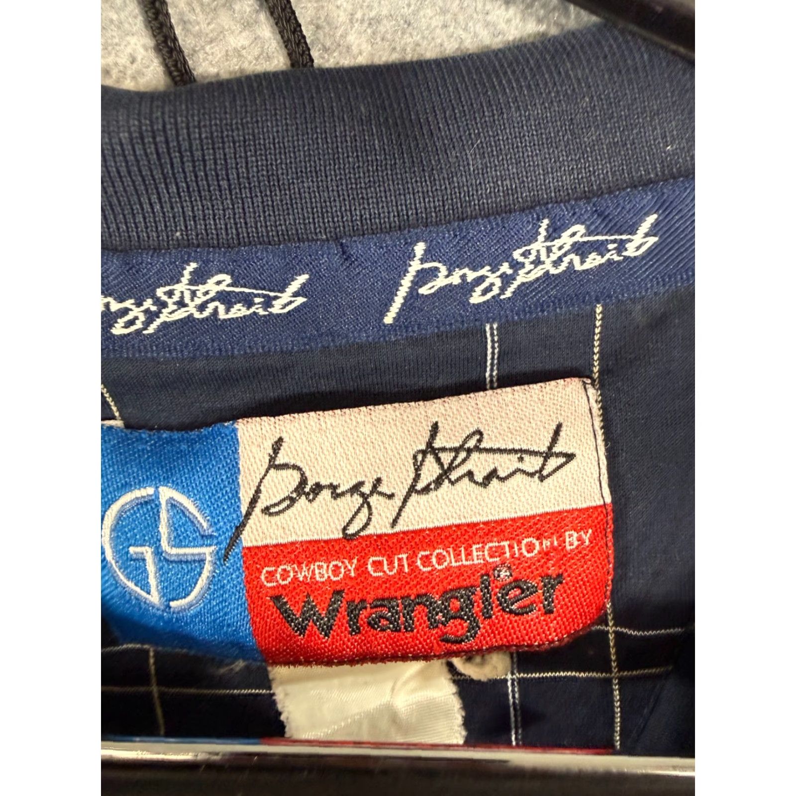 Wrangler VINTAGE Wrangler George Strait Polo Shirt Mens M Navy Blue Plaid Short Sleeve Size US M / EU 48-50 / 2 - 6 Thumbnail