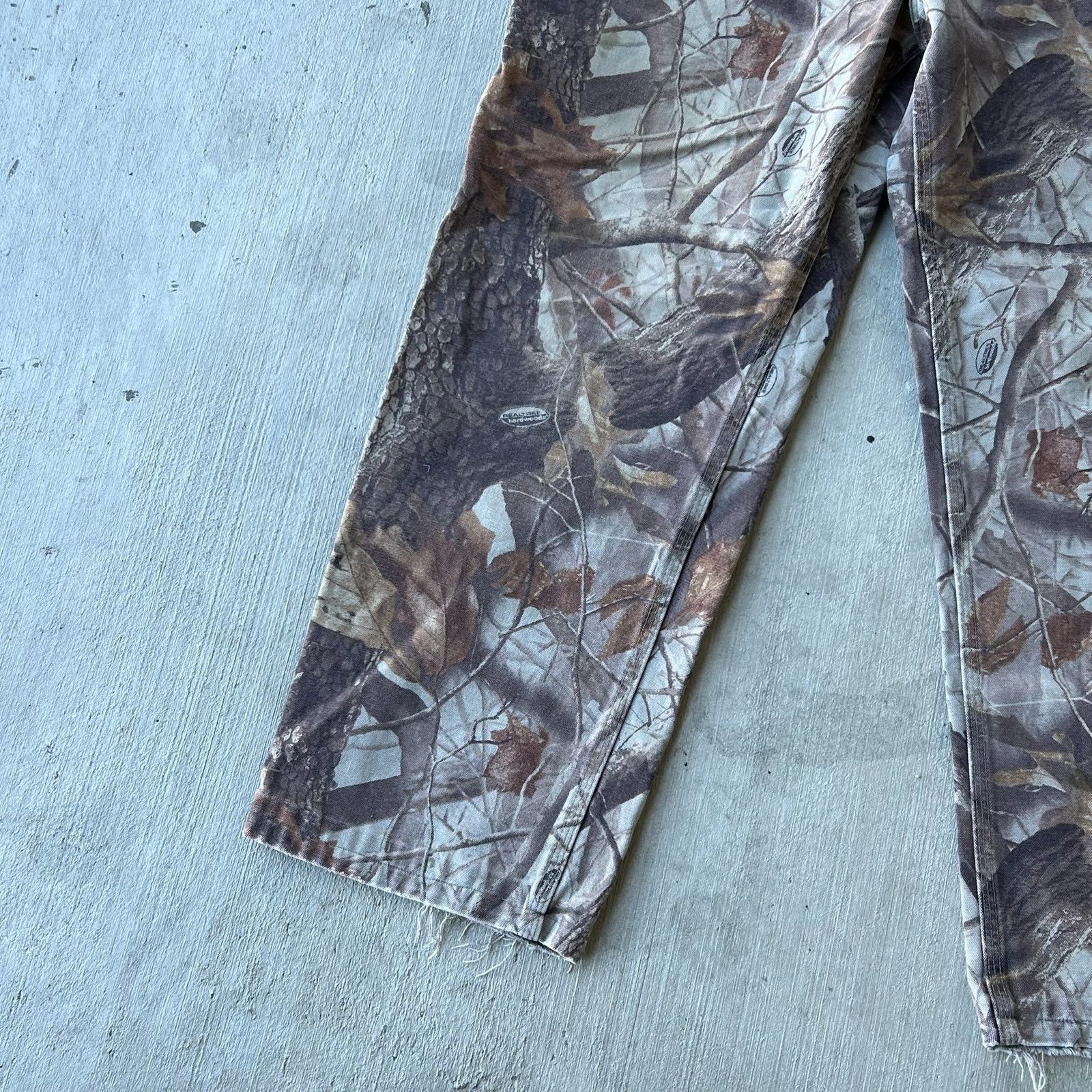 Carhartt × Vintage Carhartt realtree camo work wear carpenter pants Size US 35 - 6 Thumbnail