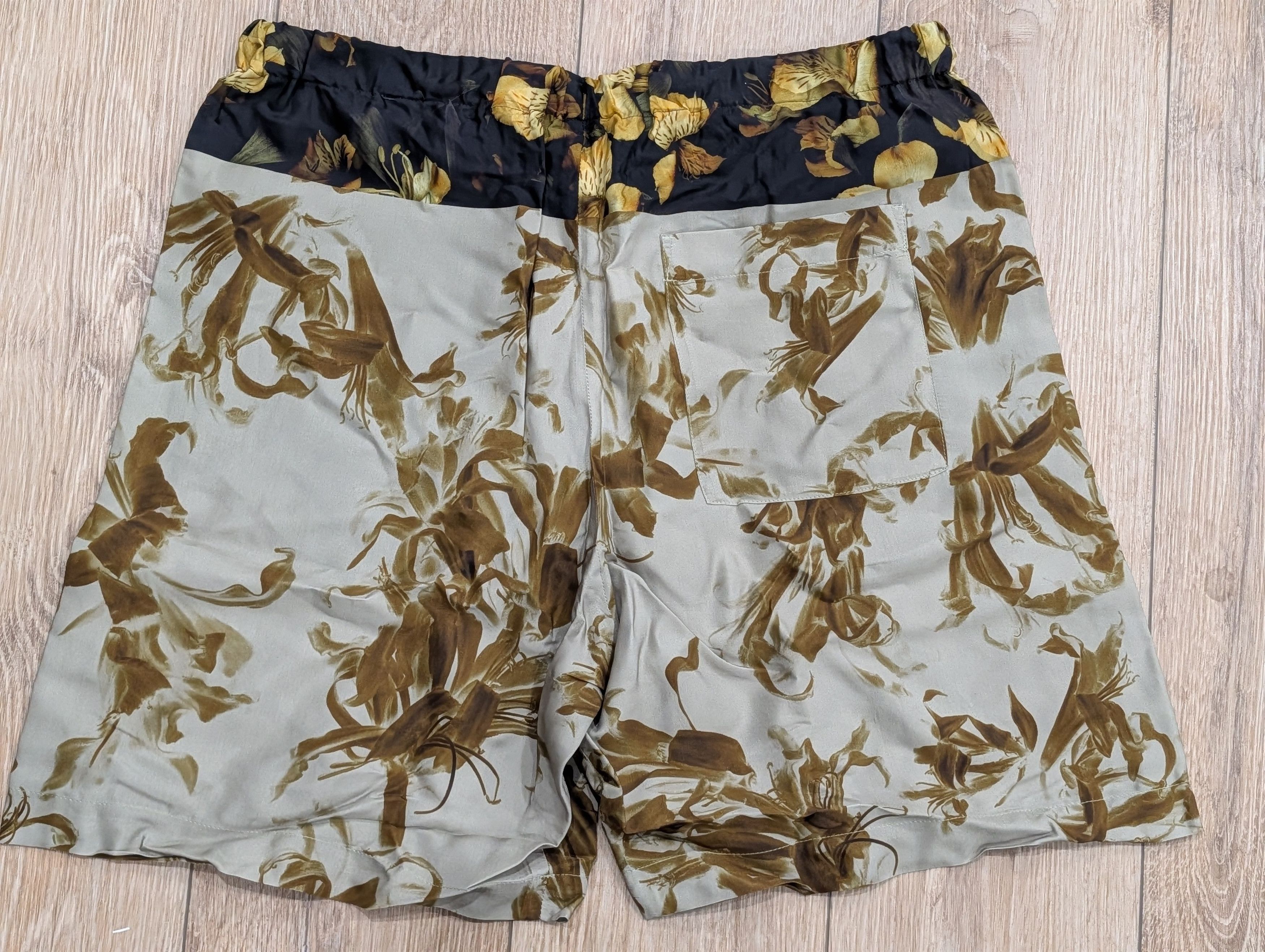 Dries Van Noten DRIES VAN NOTEN "Piperi" Printed Shorts Beige 52 US 36 Size US 36 / EU 52 - 3 Thumbnail