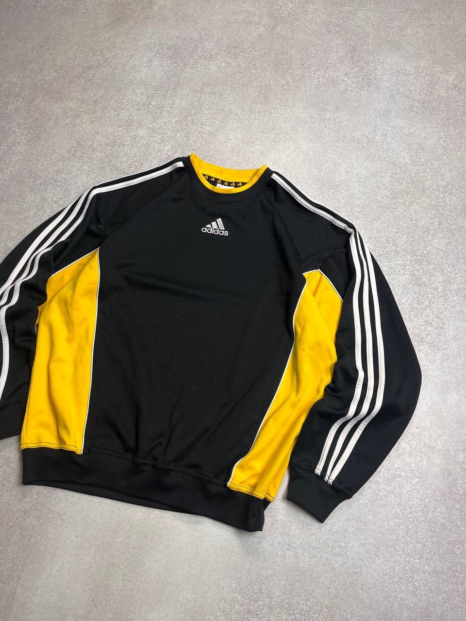 Vintage VINTAGE ADIDAS 3-STRIPED BOXY HEAVY COTTON SWEATSHIRT Y2K L Size US L / EU 52-54 / 3 - 2 Thumbnail
