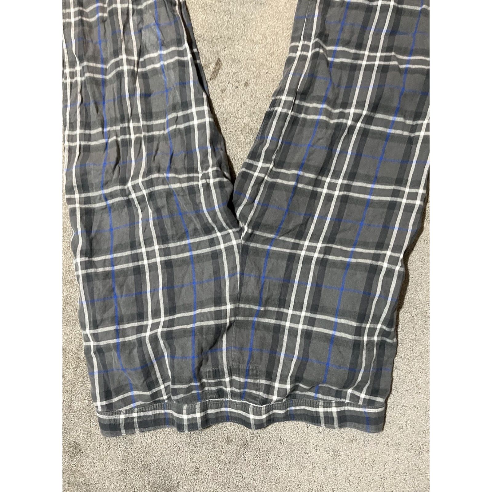American Eagle Outfitters American Eagle Sweatpants XL Gray Plaid Fleece Lounge Straight Elastic Waist Pockets Mens Cargo Activewear Casual Travel Winter Fall Spring Size US 36 / EU 52 - 4 Thumbnail