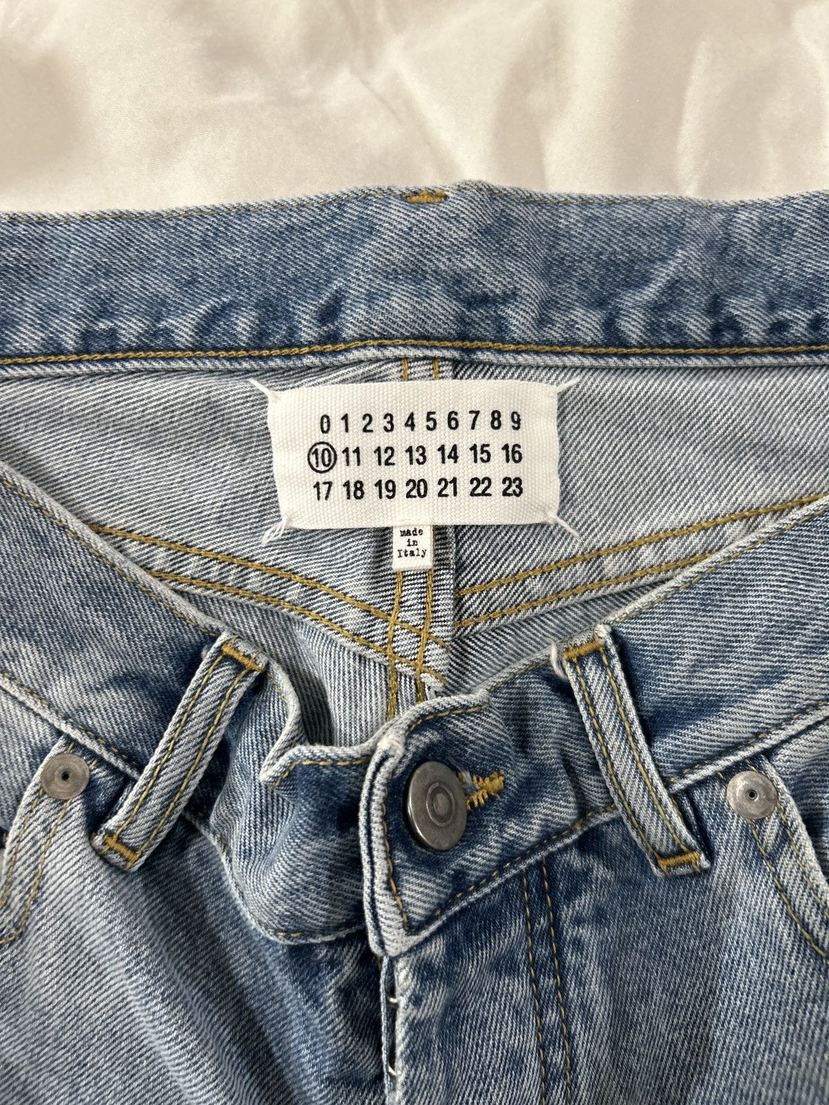 Maison Margiela Maison Margiela Straight Leg Washed Jeans Size US 34 / EU 50 - 3 Thumbnail