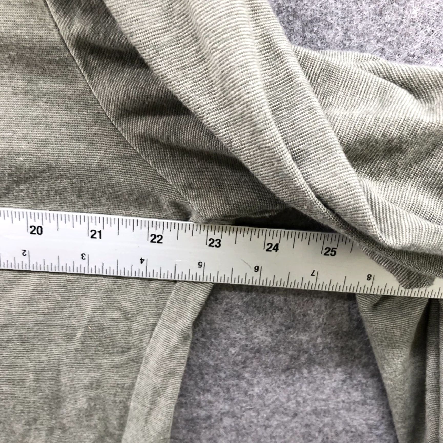 H&M H&M Slim Fit Long Sleeve T Shirt Mens XL Olive Green Crewneck Stretch Shirt Mens XL Green Crew Neck Cotton Blend Knit Slim Size US XL / EU 56 / 4 - 7 Thumbnail