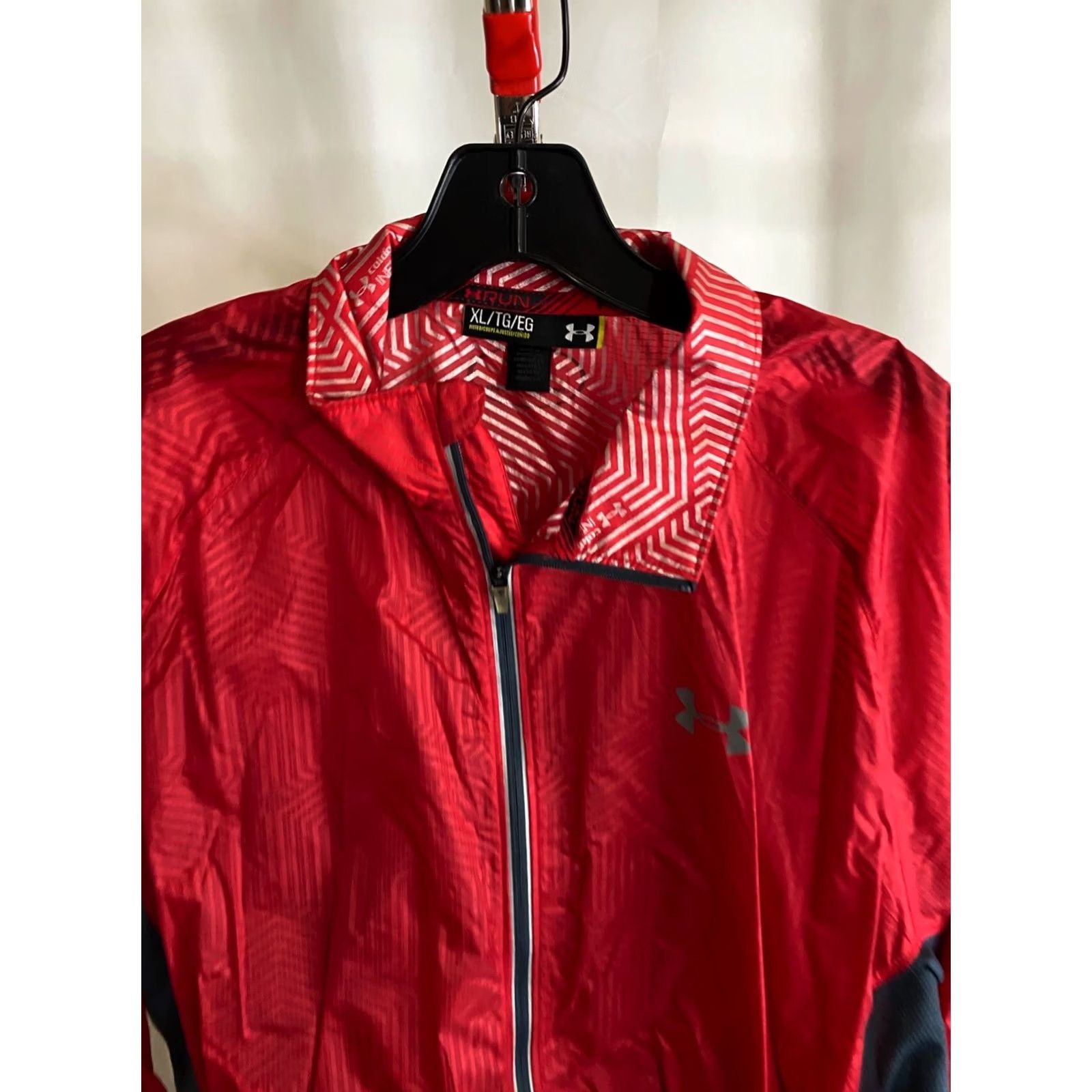 Under Armour Under Armour Light weight Run Nylon Zip SWEATER XL Extra Large Mens Size US XL / EU 56 / 4 - 5 Thumbnail