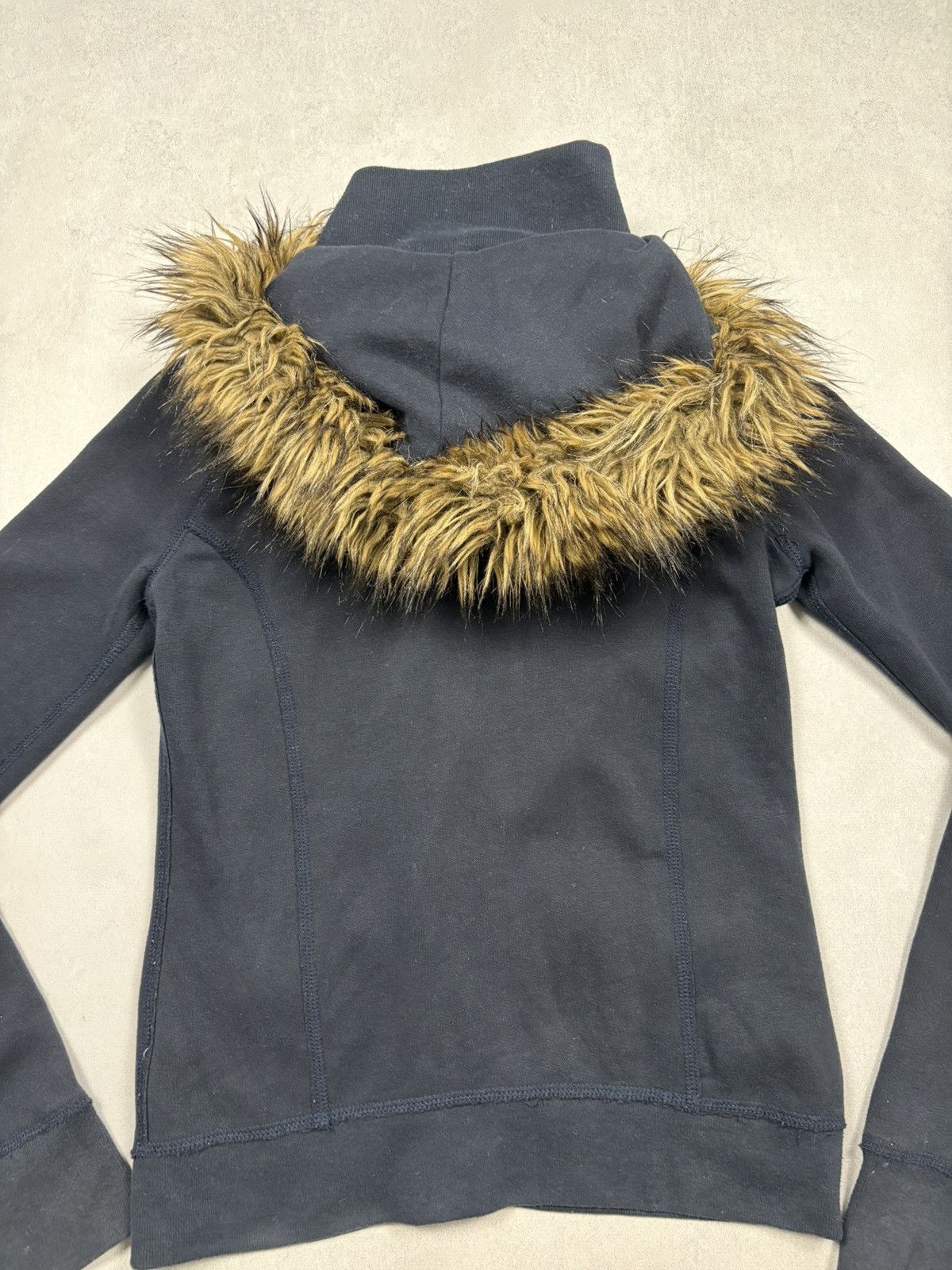 Abercrombie & Fitch Vintage Abercrombie Zip Faux Fur Hoodie Mohair Fuzzy Y2K XS Size XS / US 0-2 / IT 36-38 - 19 Thumbnail