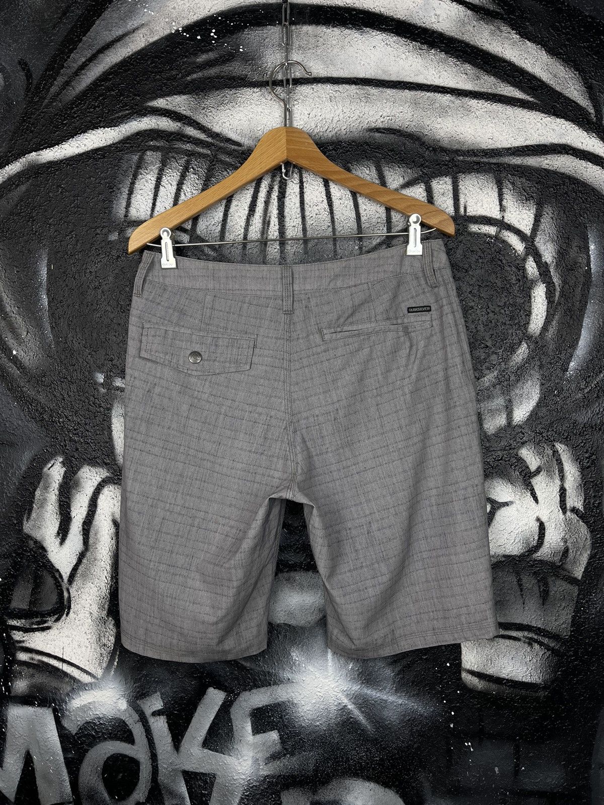 Quiksilver × Vintage Quiksilver Amphibians Grey Beach Shorts Men’s Size 30 Size US 30 / EU 46 - 5 Thumbnail