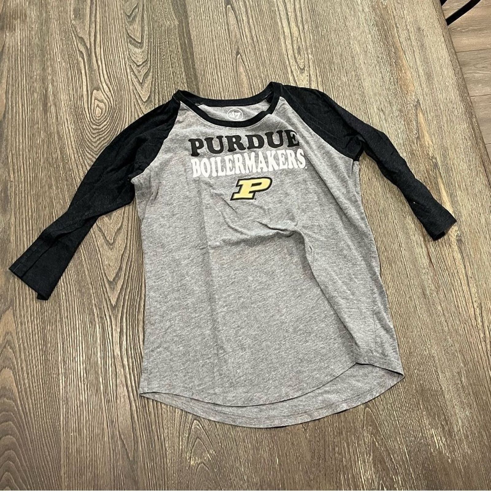 Vintage 47Brand Purdue Boilermakers Raglan Baseball T-Shirt Size M Size M / US 6-8 / IT 42-44 - 1 Thumbnail
