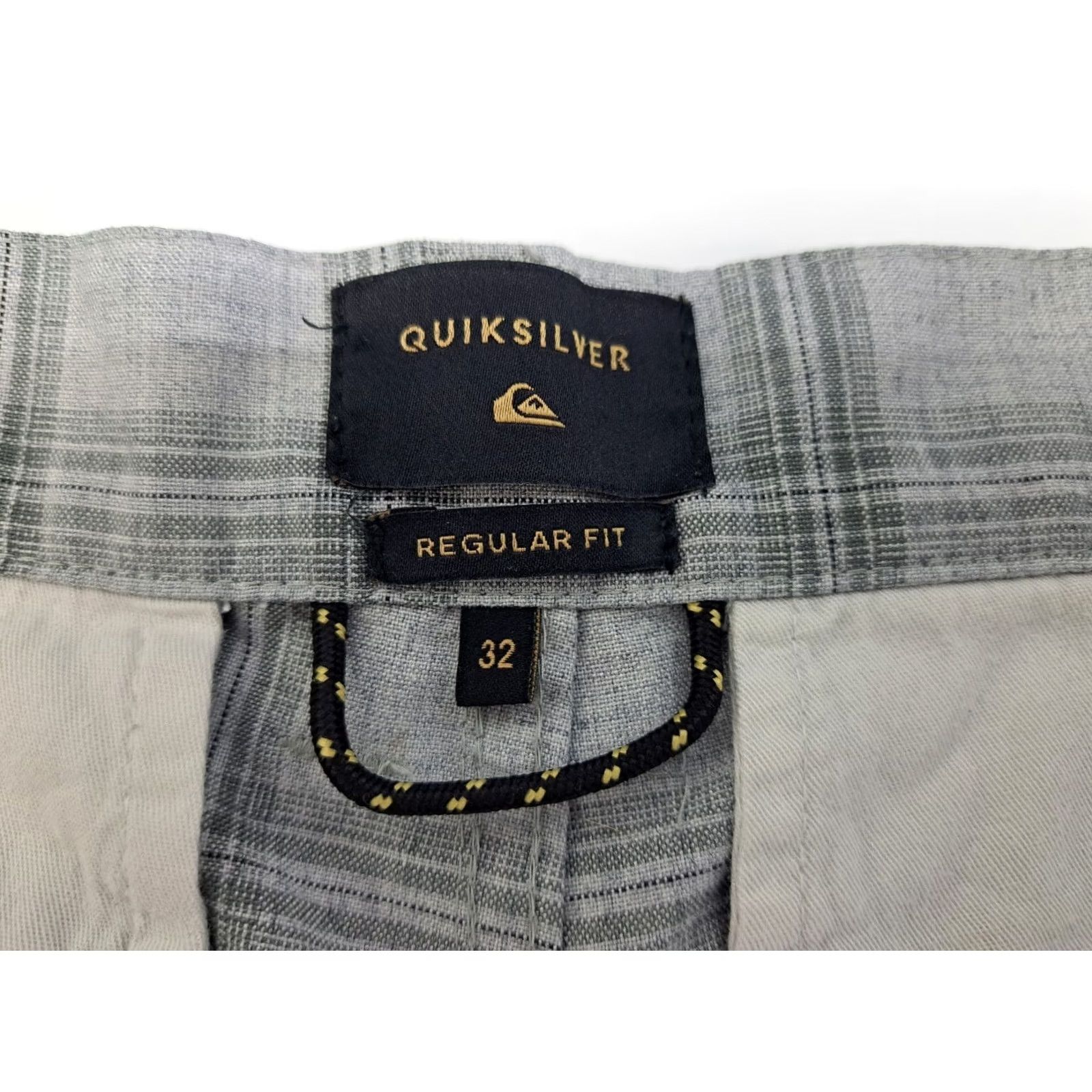 Vintage Quiksilver Shorts Chino Regular Mens 32 Grey Striped Logo Embroidered Pocket 9in Inseam Canvas Button Fly Size US 32 / EU 48 - 2 Thumbnail