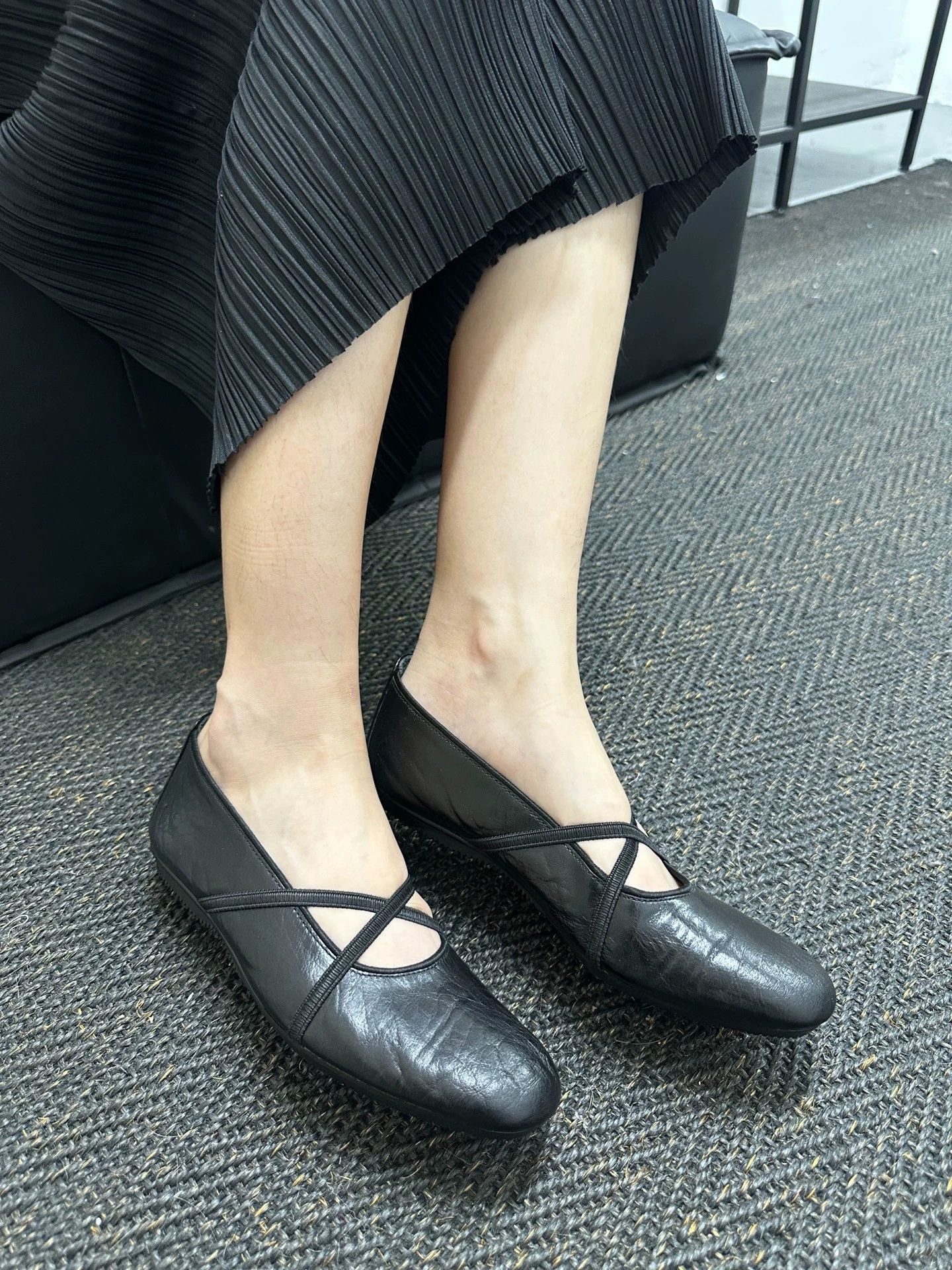 Yohji Yamamoto Y's Yohji Yamamoto ballet flats size 37 Size US 6.5 / IT 36.5 - 8 Thumbnail