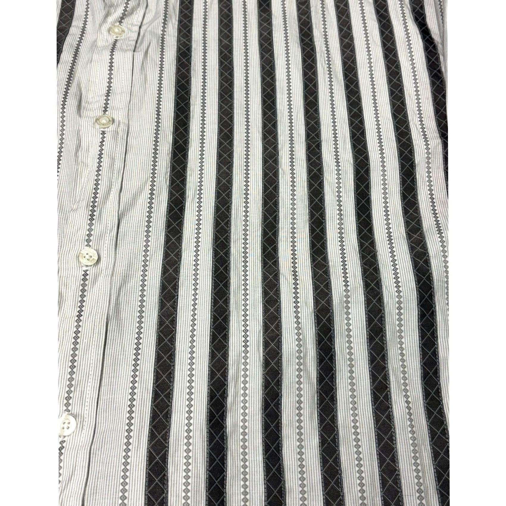 Phat Farm Phat Farm Shirt Men's Button-Up Long Sleeve Striped Casual Dress 2XL Gray Black White Diamond Weave Pattern Workwear Size US XXL / EU 58 / 5 - 2 Thumbnail
