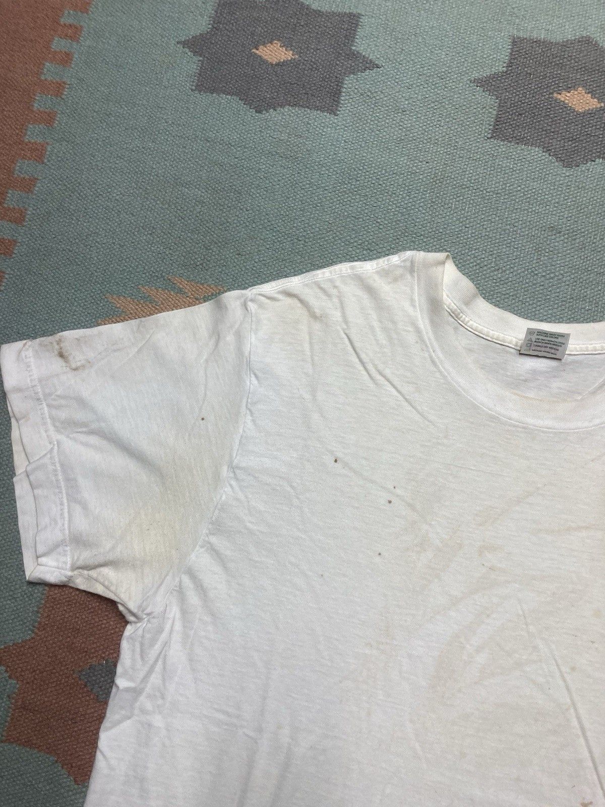 Vintage 90s y2k blank white t shirt BVD grunge soft cotton men’s XL Size US XL / EU 56 / 4 - 8 Thumbnail