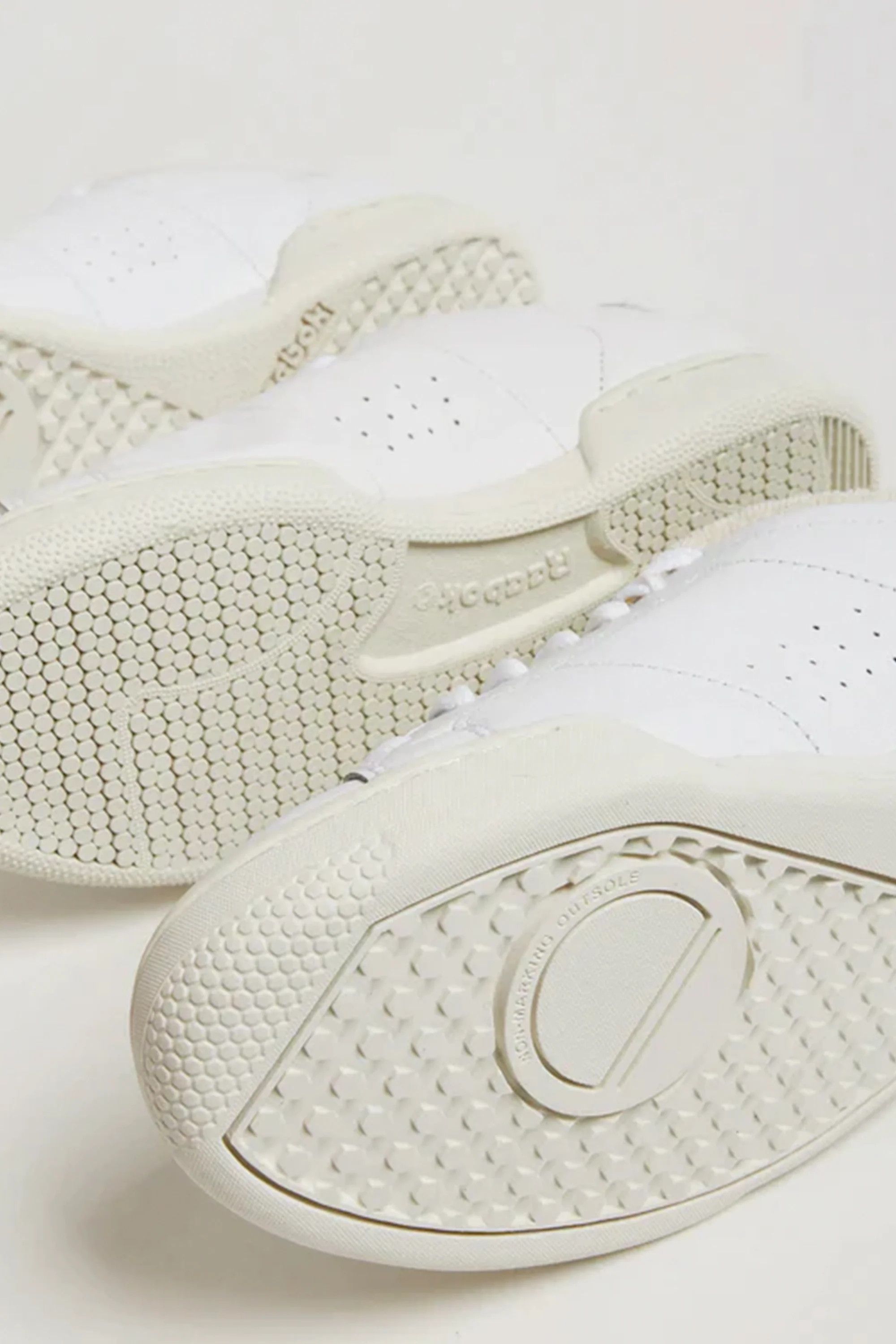 JJJJound × Reebok JJJJound Redbox IV NPC II White Size US 7 / EU 40 - 3 Thumbnail