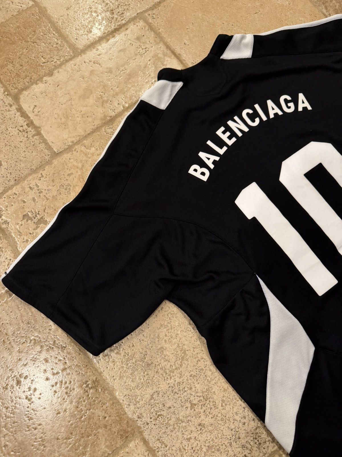 Balenciaga Balenciaga FW20 Soccer Sporty Logo Runway Jersey T-Shirt Size US XS / EU 42 / 0 - 8 Thumbnail