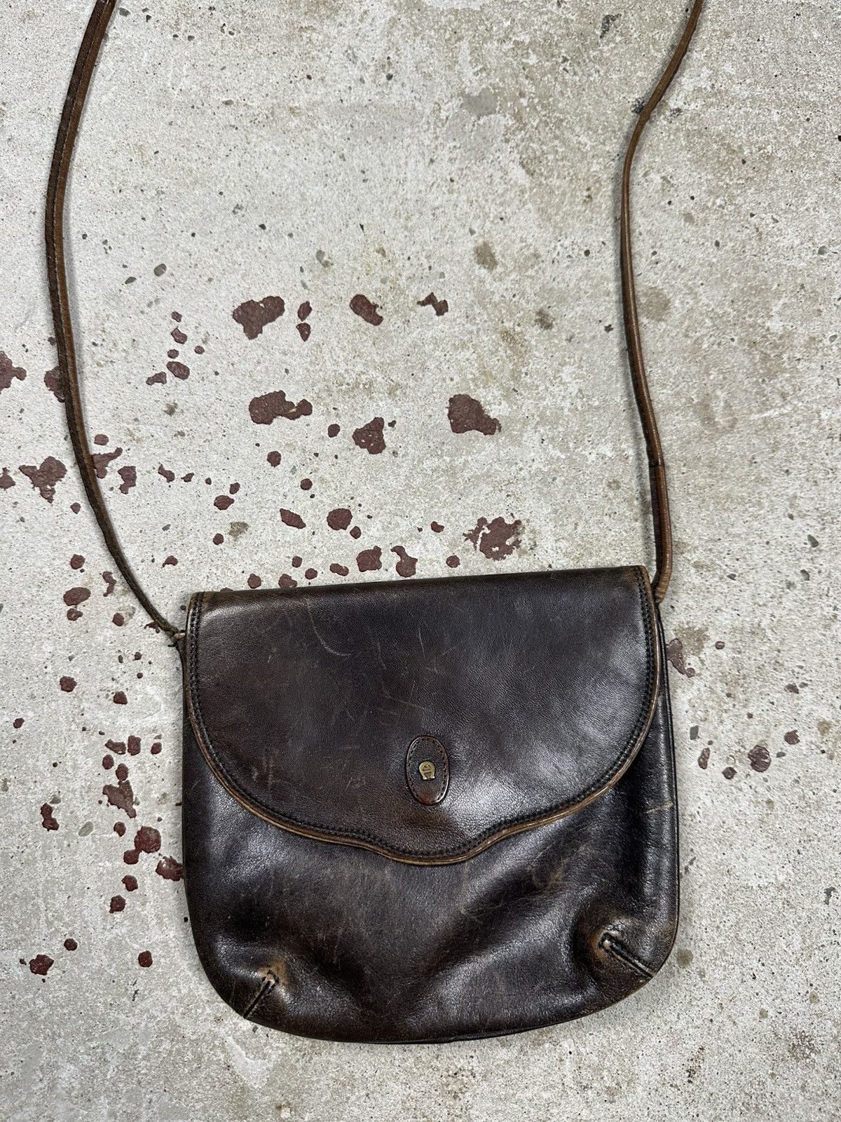 Etienne Aigner Vintage 90s Etienne Aigner Brown Leather Small Messenger Size ONE SIZE - 6 Thumbnail