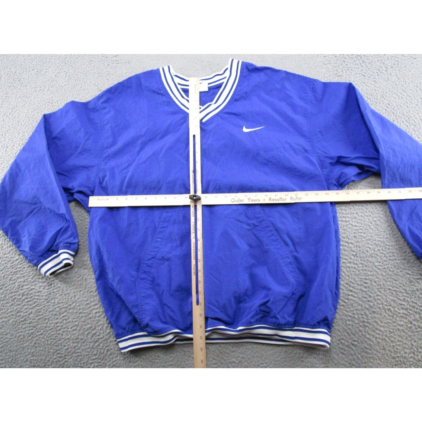 Nike VINTAGE Nike Windbreaker Shirt XL Blue Swoosh Pullover V-Neck 90s Sports Casual Men Size US XL / EU 56 / 4 - 6 Thumbnail