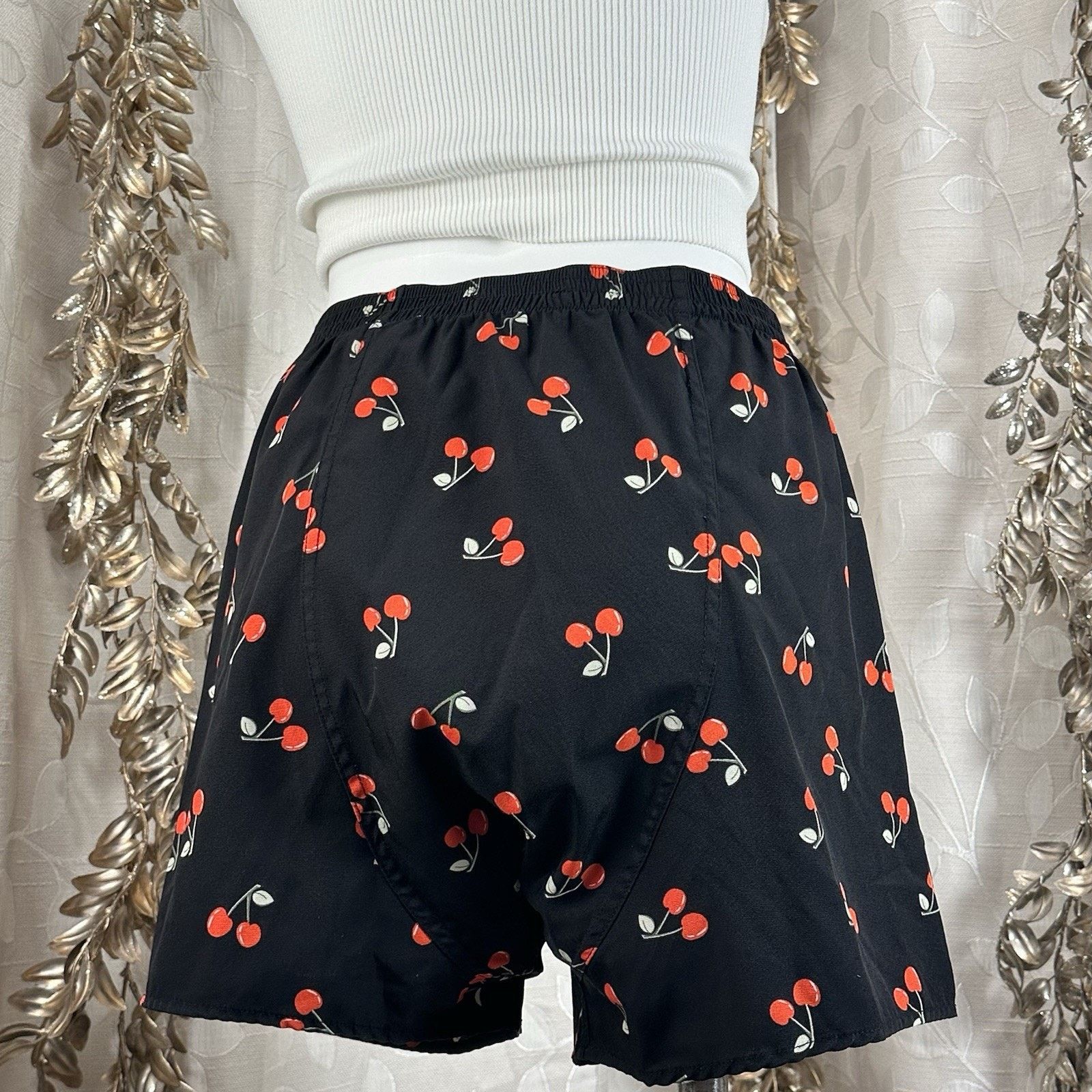 Urban Outfitters BDG Men’s S Cherry Print Boxer Shorts Black Urban Outfitters Size 26 - 4 Thumbnail