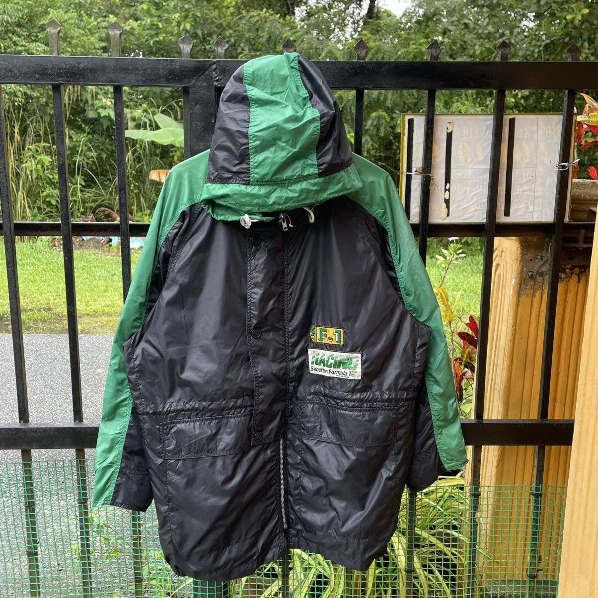 Benetton 🔥Benetton Formula One Two Layer Hooned Windbreaker Jacket Size US XL / EU 56 / 4 - 1 Thumbnail