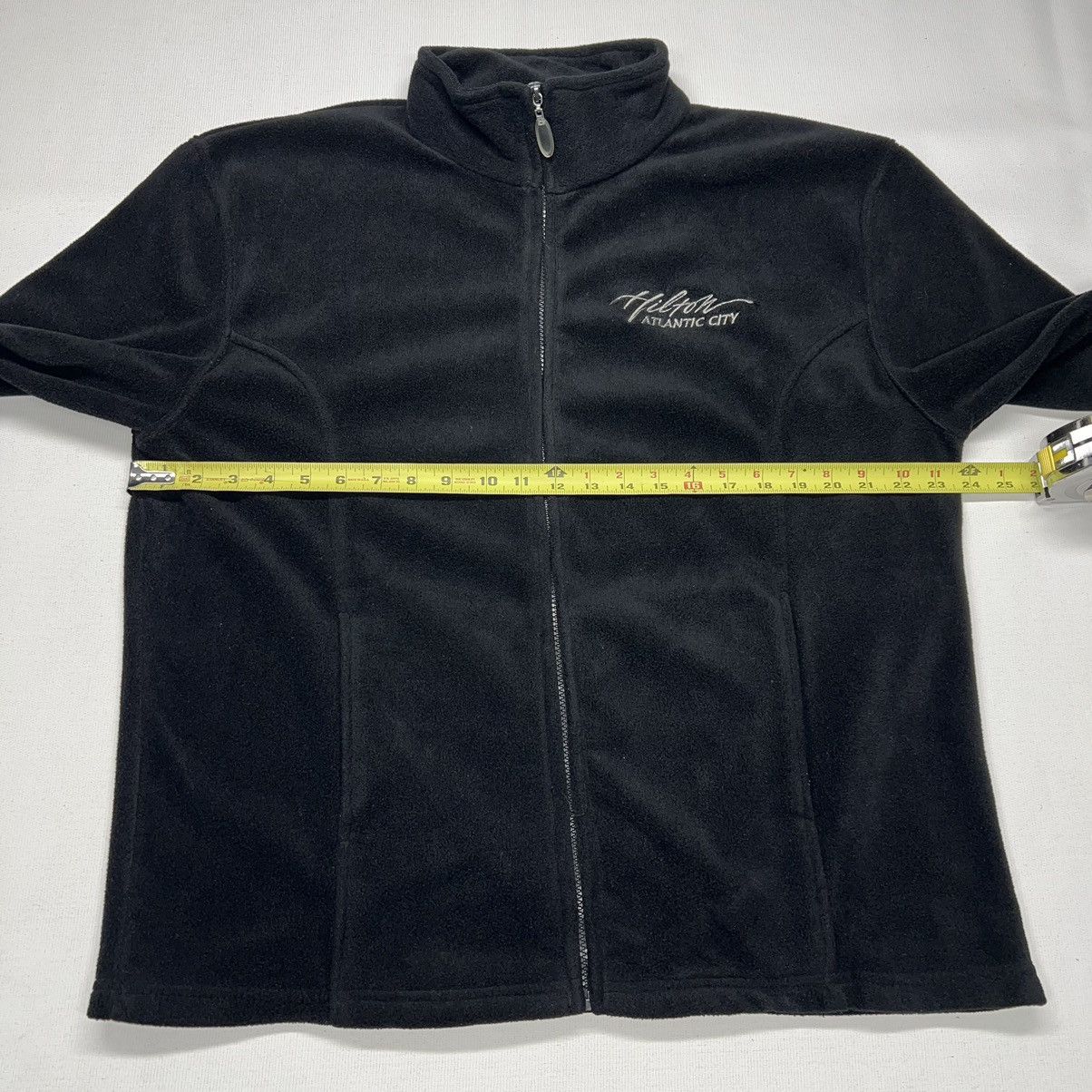 Vintage VTG Hilton Casinos Sweatshirt Black Fleece Pullover Y2K Size US XL / EU 56 / 4 - 13 Thumbnail