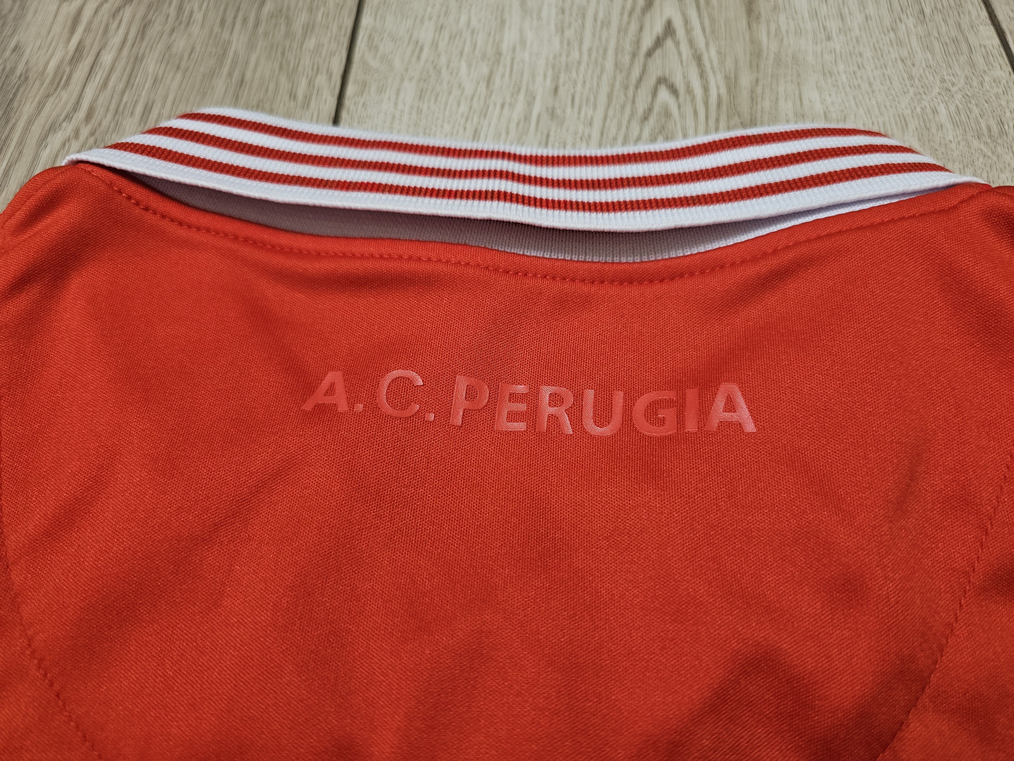 Vintage PERUGIA 2016 2017 HOME FOOTBALL SHIRT ITALIA SOCCER JERSEY Size US XL / EU 56 / 4 - 5 Thumbnail