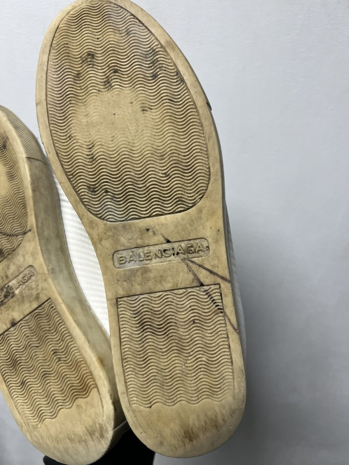 Balenciaga Balenciaga Arena High Top Leather Sneakers White Size 41 Size US 8 / EU 41 - 18 Thumbnail
