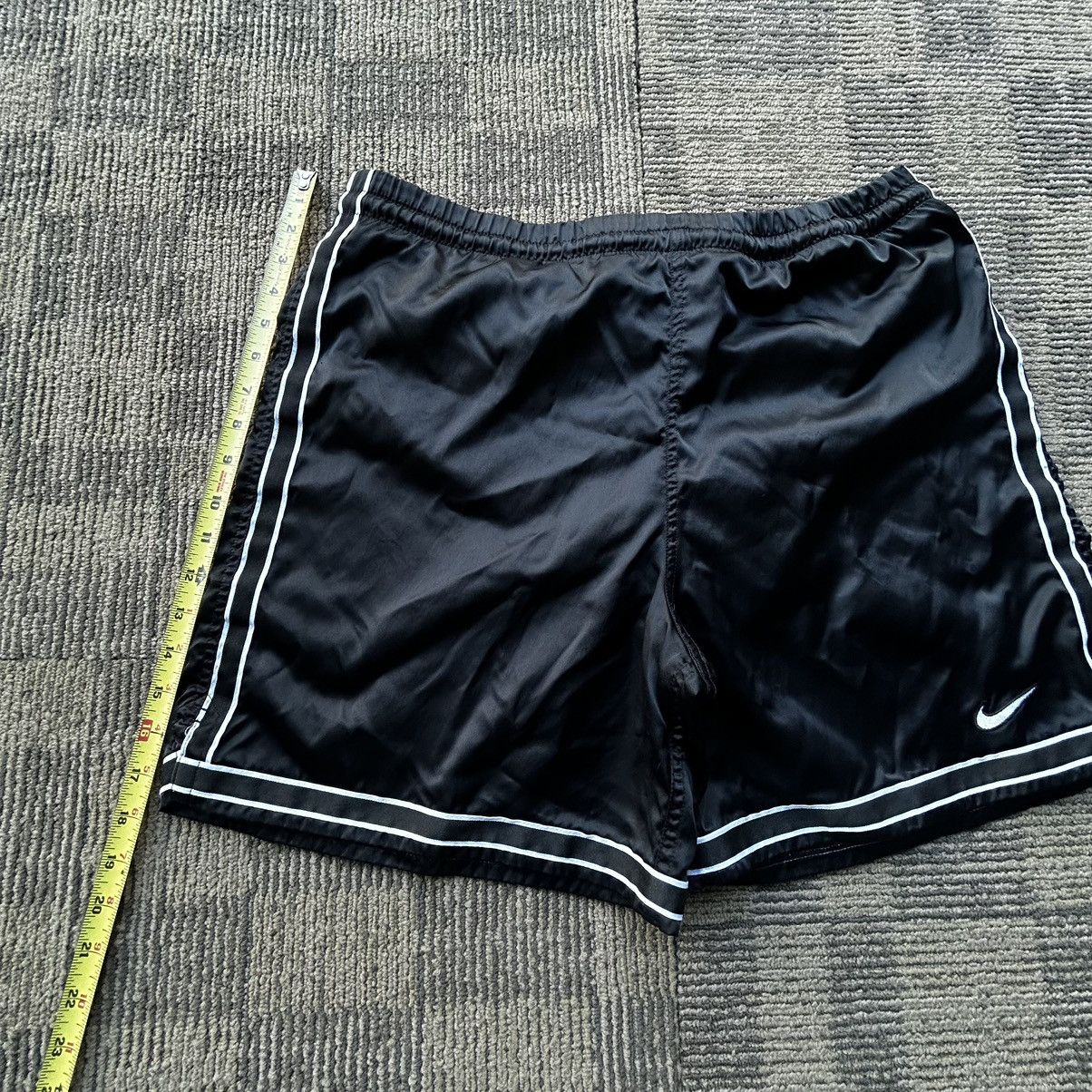 Nike Vintage Y2K Nike Black Nylon Embroidered Swoosh Shorts Size US 32 / EU 48 - 5 Thumbnail