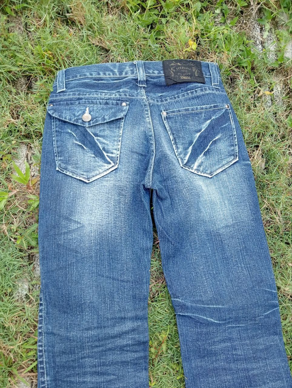 Japanese Brand JAPANESE ZEROSAIL DISTRESSED LOOK BLUE JEANS Size US 32 / EU 48 - 11 Thumbnail