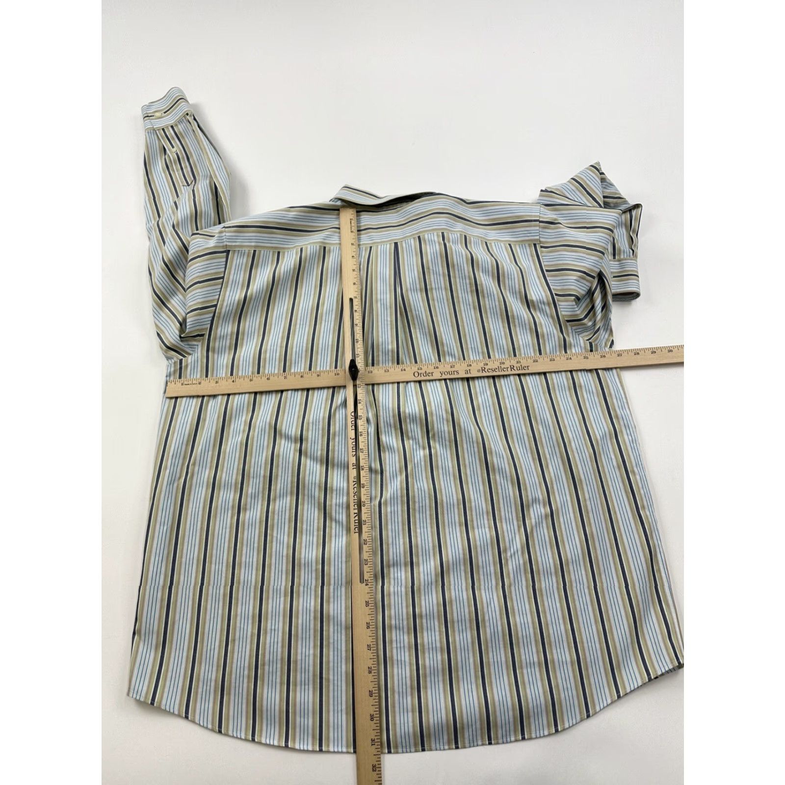 Eddie Bauer Eddie Bauer Shirt Men's XL Striped Relaxed Fit Wrinkle Resistant Button-Down Collar Casual, Business, Formal, Travel, Party/Cocktail Size US XL / EU 56 / 4 - 3 Thumbnail