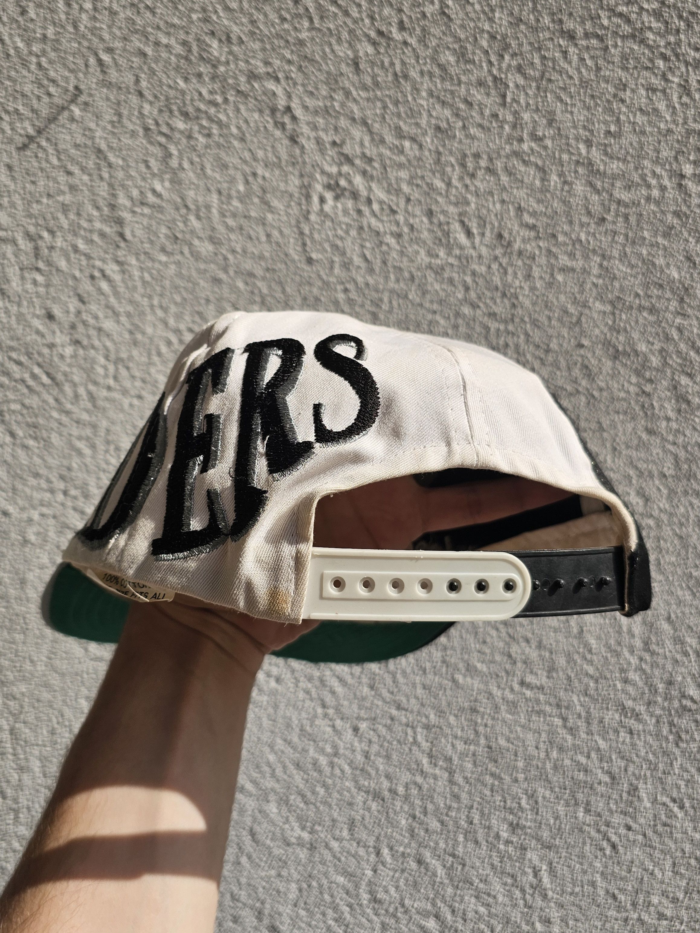 NFL Los Angeles Raiders Big Logo Spell Out Hat Size ONE SIZE - 4 Thumbnail