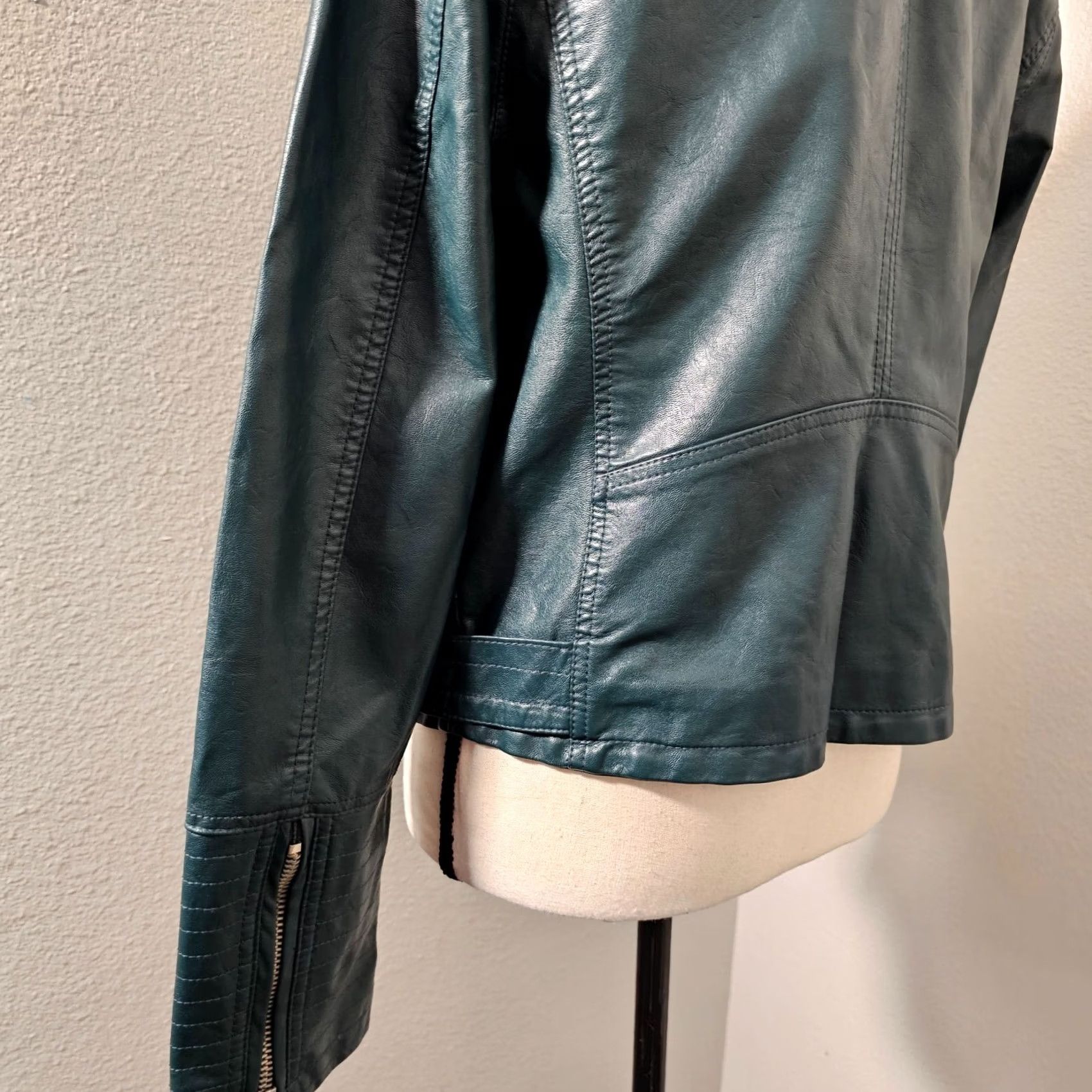 Vintage Jolt Jacket Green Size L Womens Faux Fur Accent Zipper Leather Long Sleeve Size L / US 10 / IT 46 - 6 Thumbnail