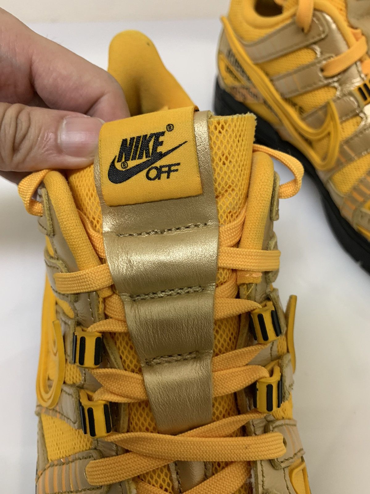Off-White Nike Air Rubber Dunk x Off-White Size US 8.5 / EU 41-42 - 6 Thumbnail